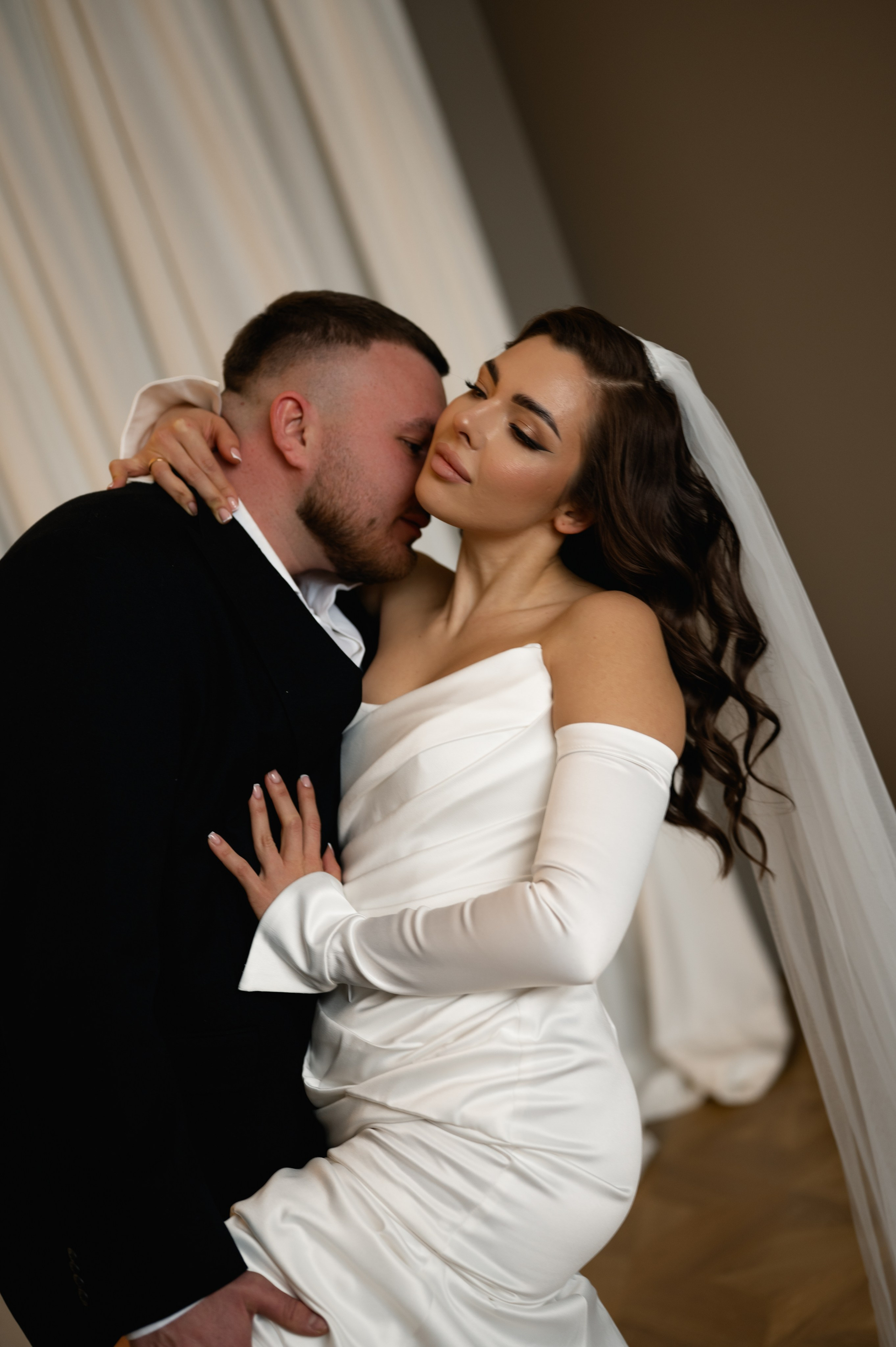 Свадебная фотосессия в студии. Свадебный и семейный фотограф в Краснодаре Алина Мельник