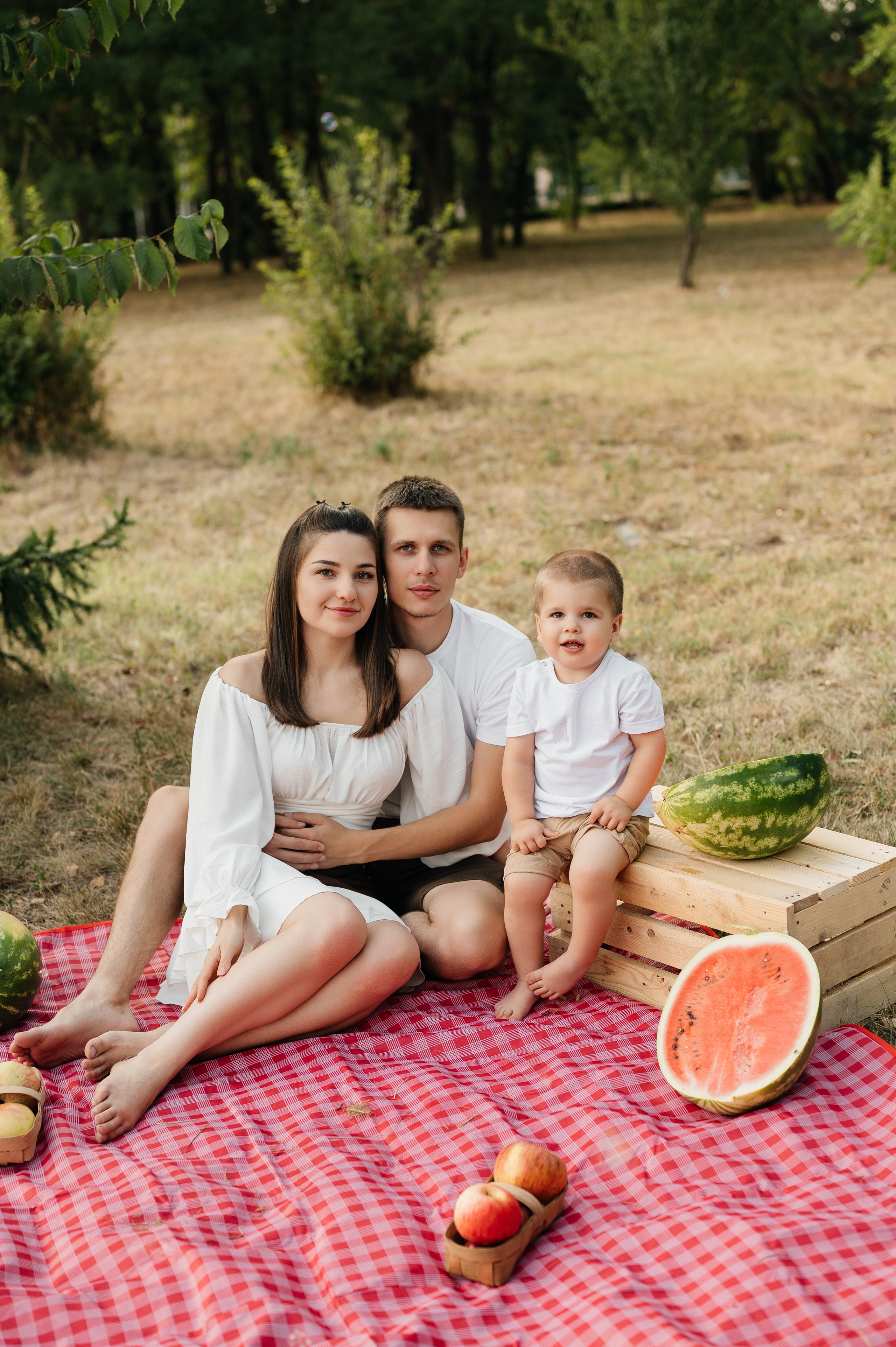 Летняя семейная фотосессия в парке. Свадебный и семейный фотограф в Краснодаре Алина Мельник