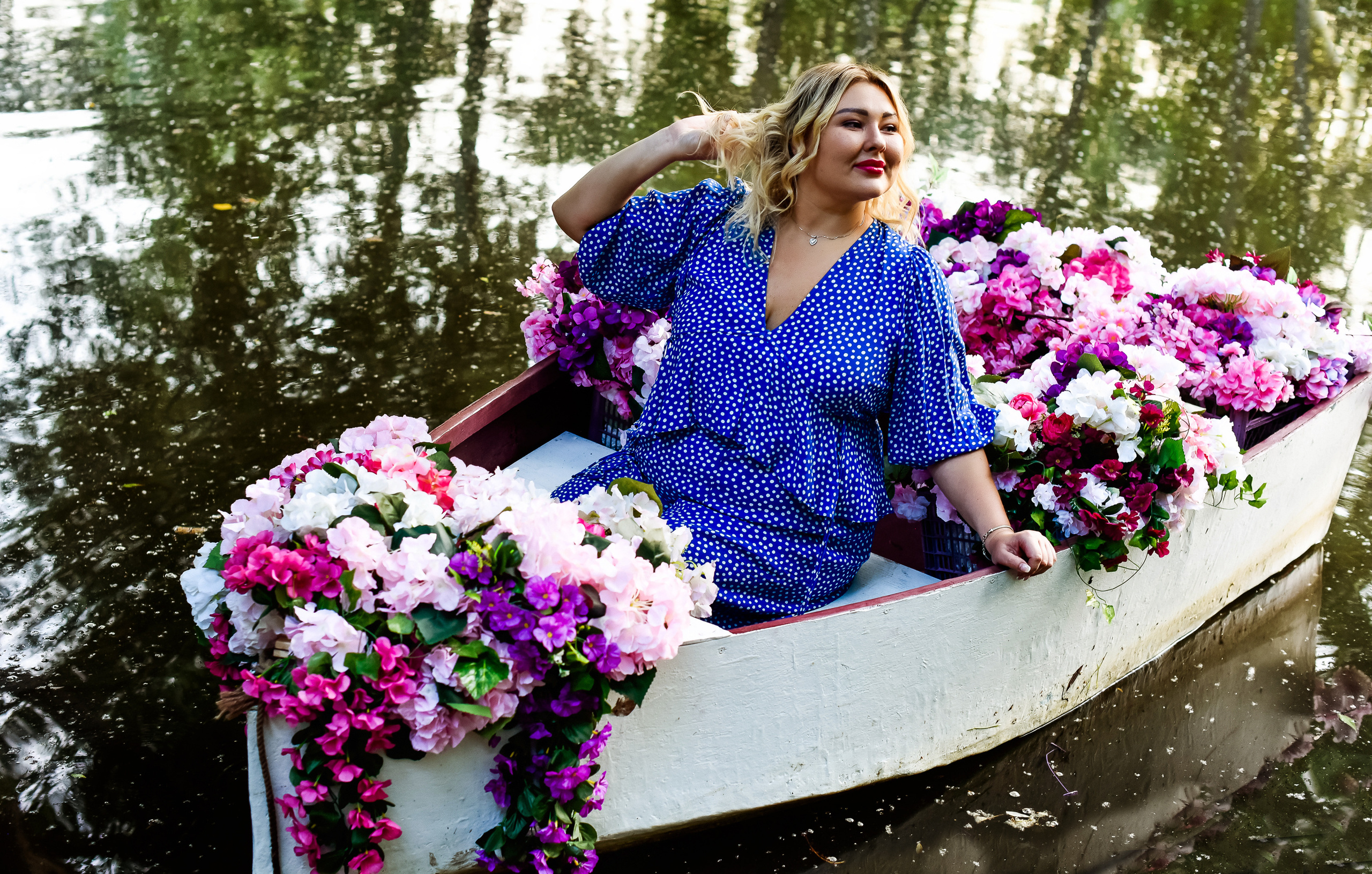 Фотосессия с лодкой Оля