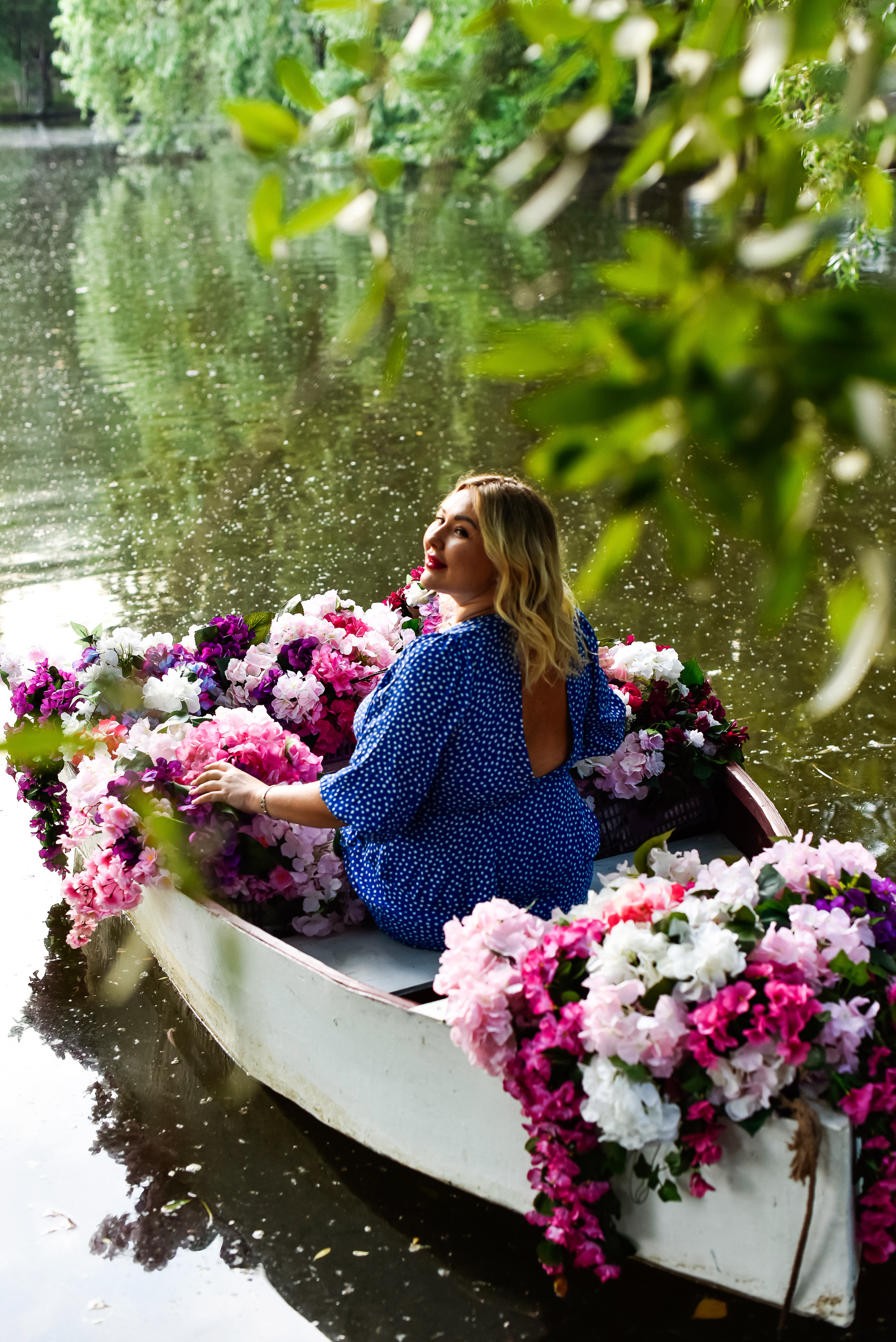 Фотосессия с лодкой Оля