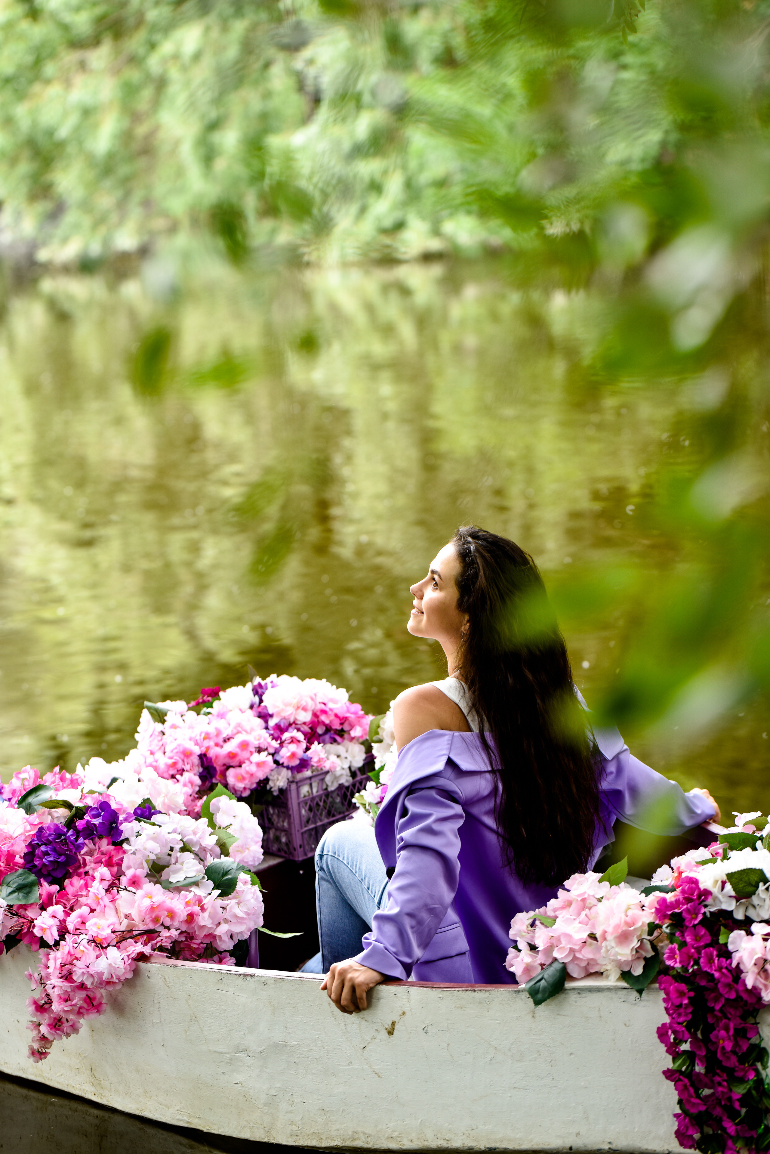 Красотки на лодке