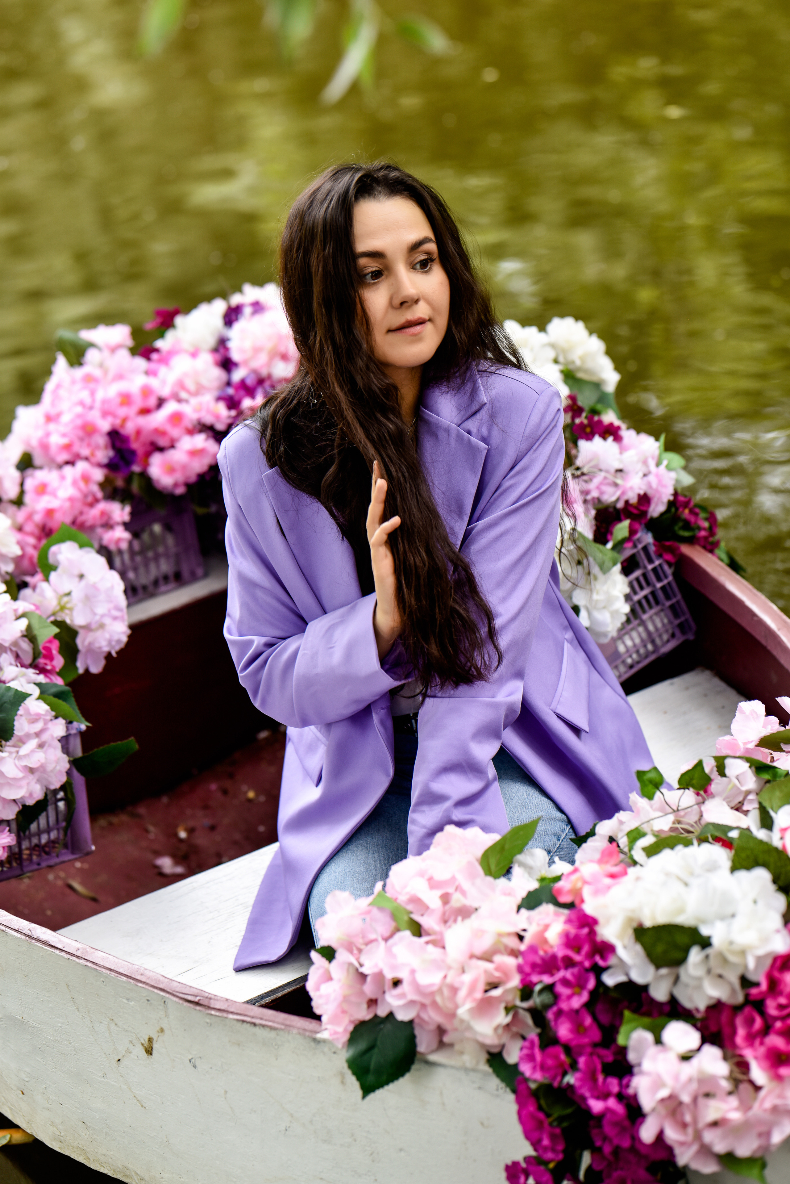 Красотки на лодке