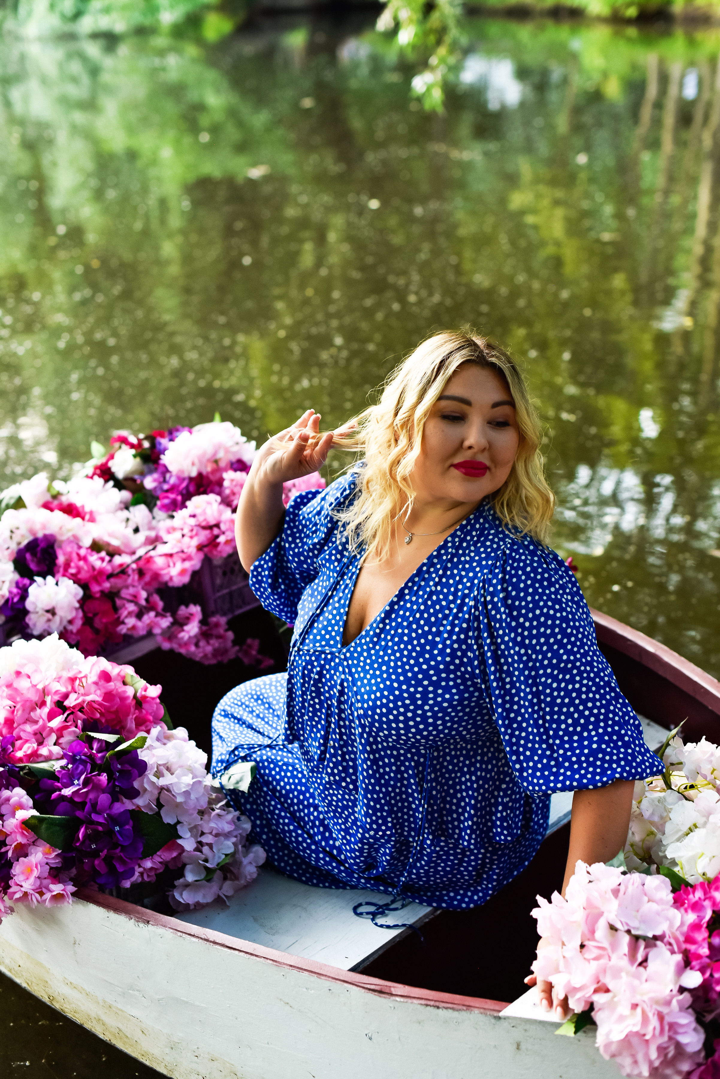 Фотосессия с лодкой Оля