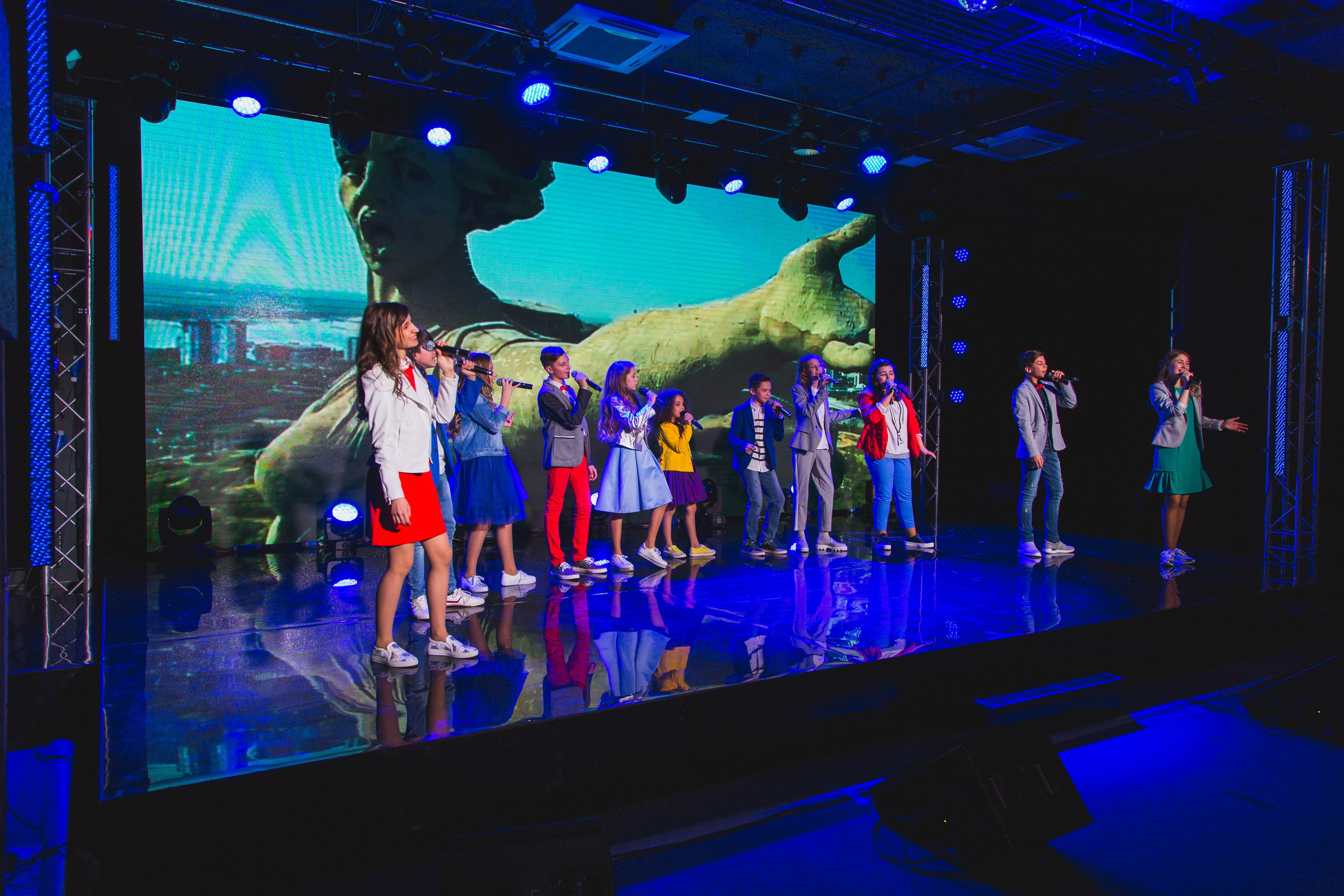 О2ТВ группа СТРАНА. Видеооператор/Фотограф Николай Завьялов