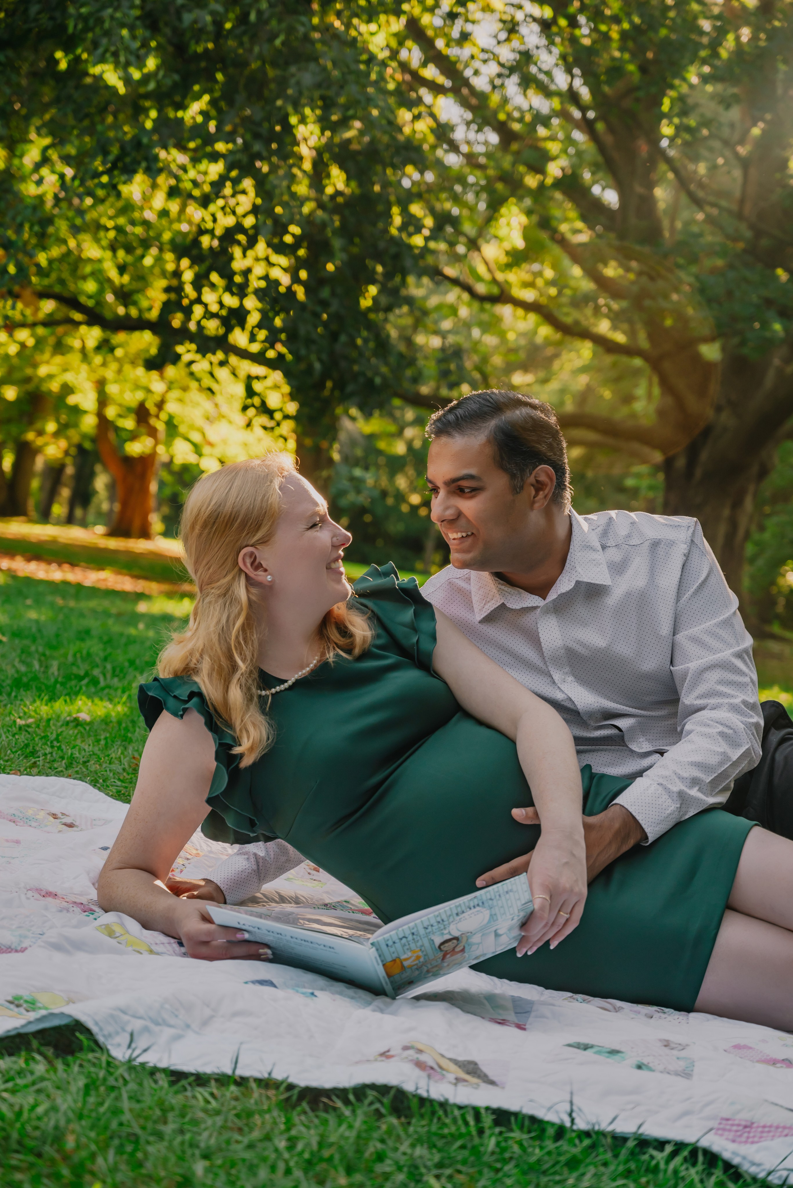 Maternity photo shoot. Family Photographer in Toronto — Natural Family & Lifestyle Photography | Khorosheva Irina