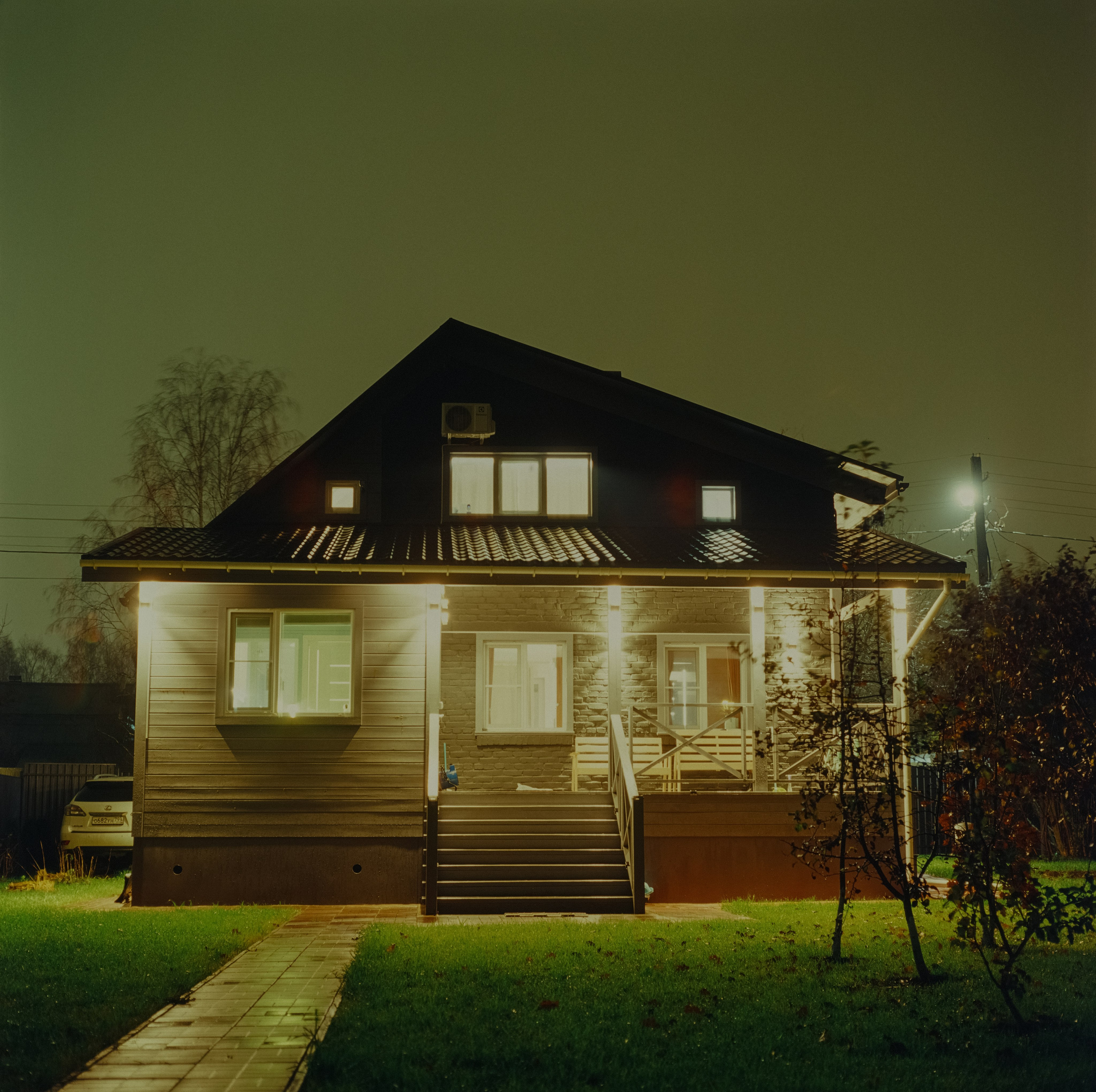 Kowa Super 66 / Kowa 85 mm f2.8 + Kowa 55 mm f3.5 / Kodak Ektachrome E