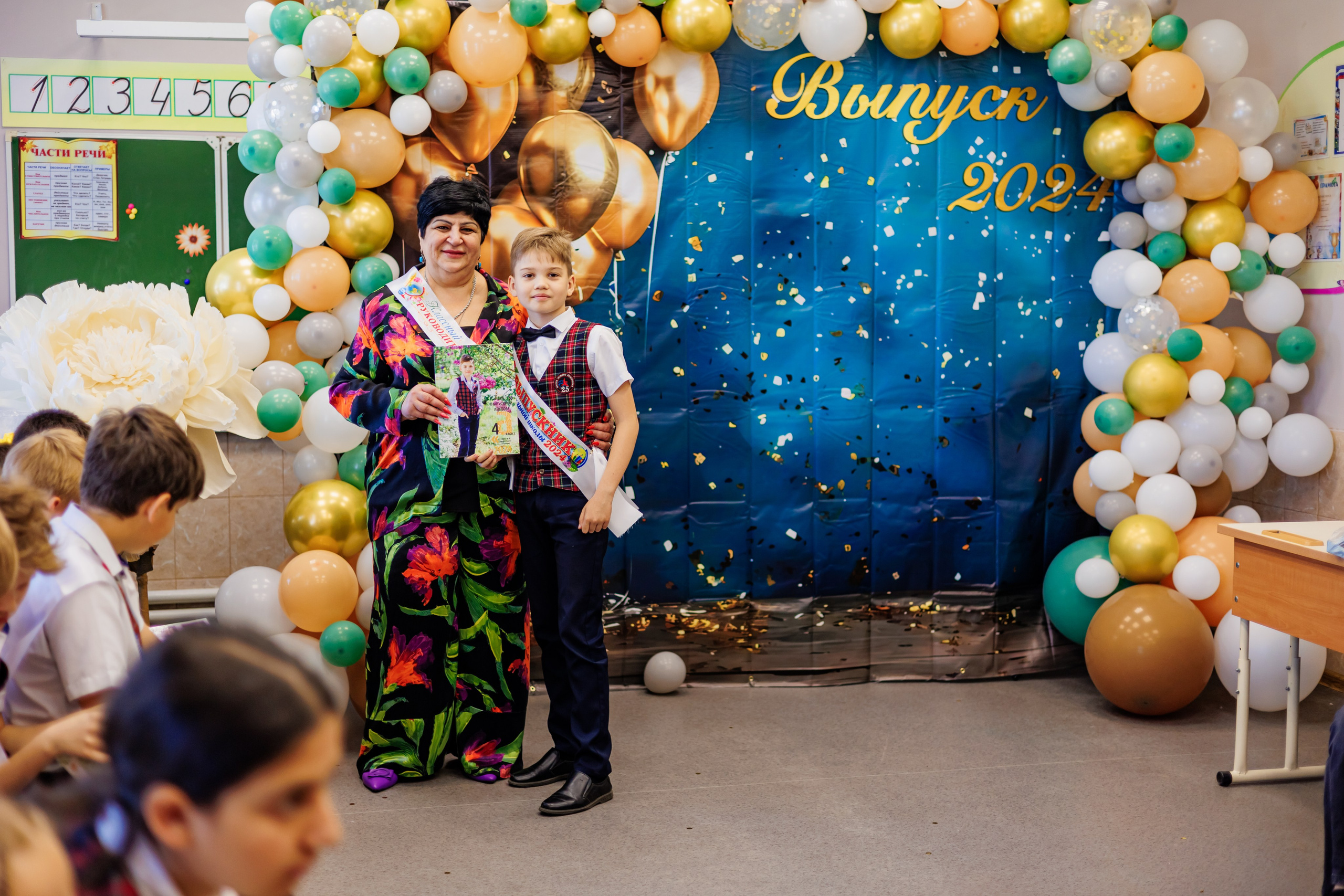 Выпуск 4а 25школа'24 год. Свадебный и семейный фотограф в Армавире