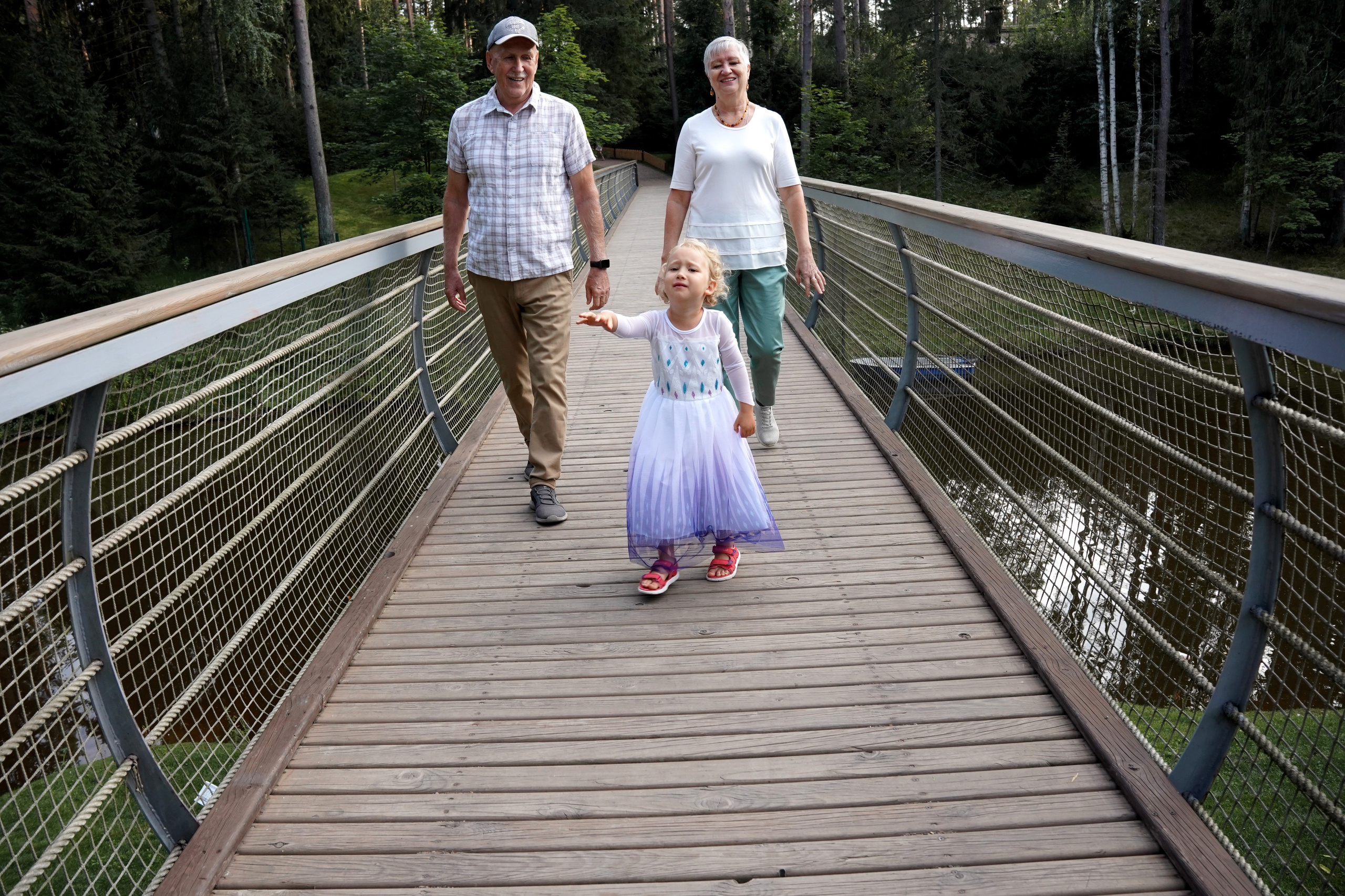 Семья в парке. Студийный и портретный фотограф в САНКТ-ПЕТЕРБУРГЕИрина Махаон