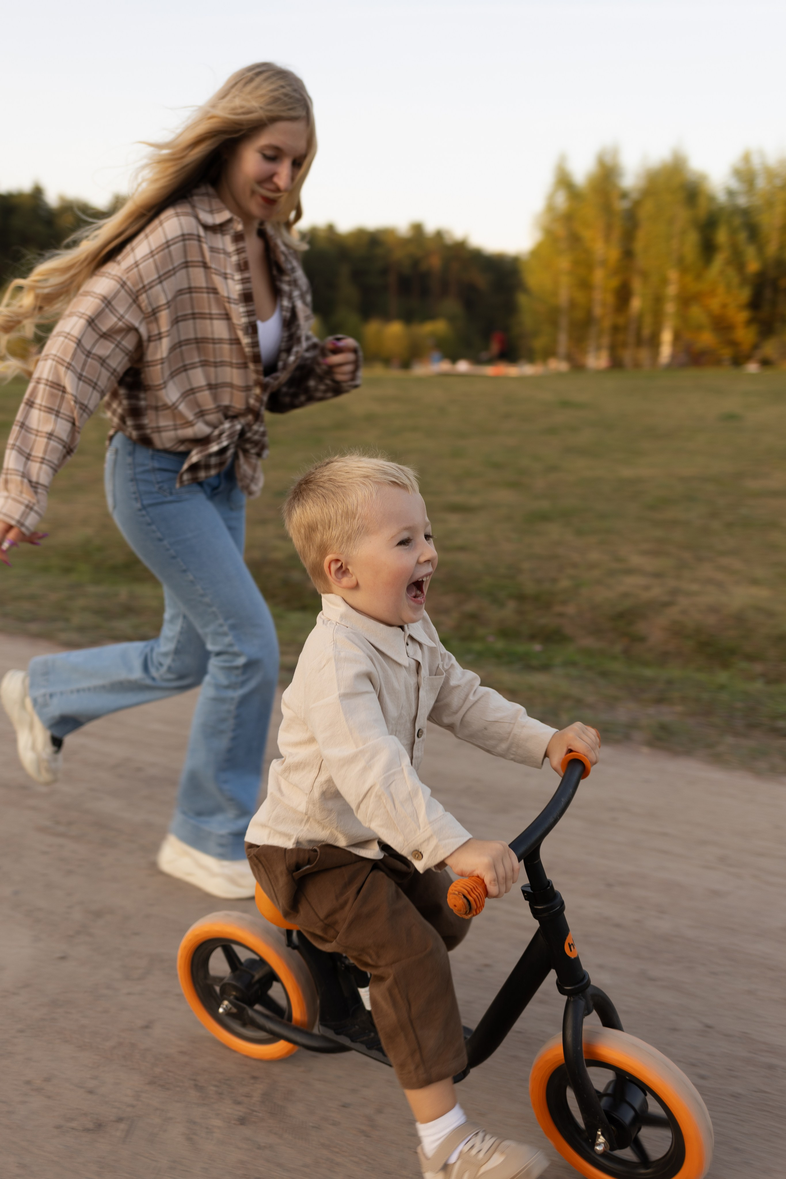 Семейная фотосессия Москва, семейный фотограф в Москве, семейная фотосессия, детский фотограф, семейная фотосессия в на природе Москва, семейная фотосессия в Мещерском, семейная фотосессия в Коломенском, семейная фотосессия в Царицыно, семейная фотосессия в Кусково, семейная фотосессия в поле, семейная фотосессия в лесу, семейная фотосессия в Москве в парке 
