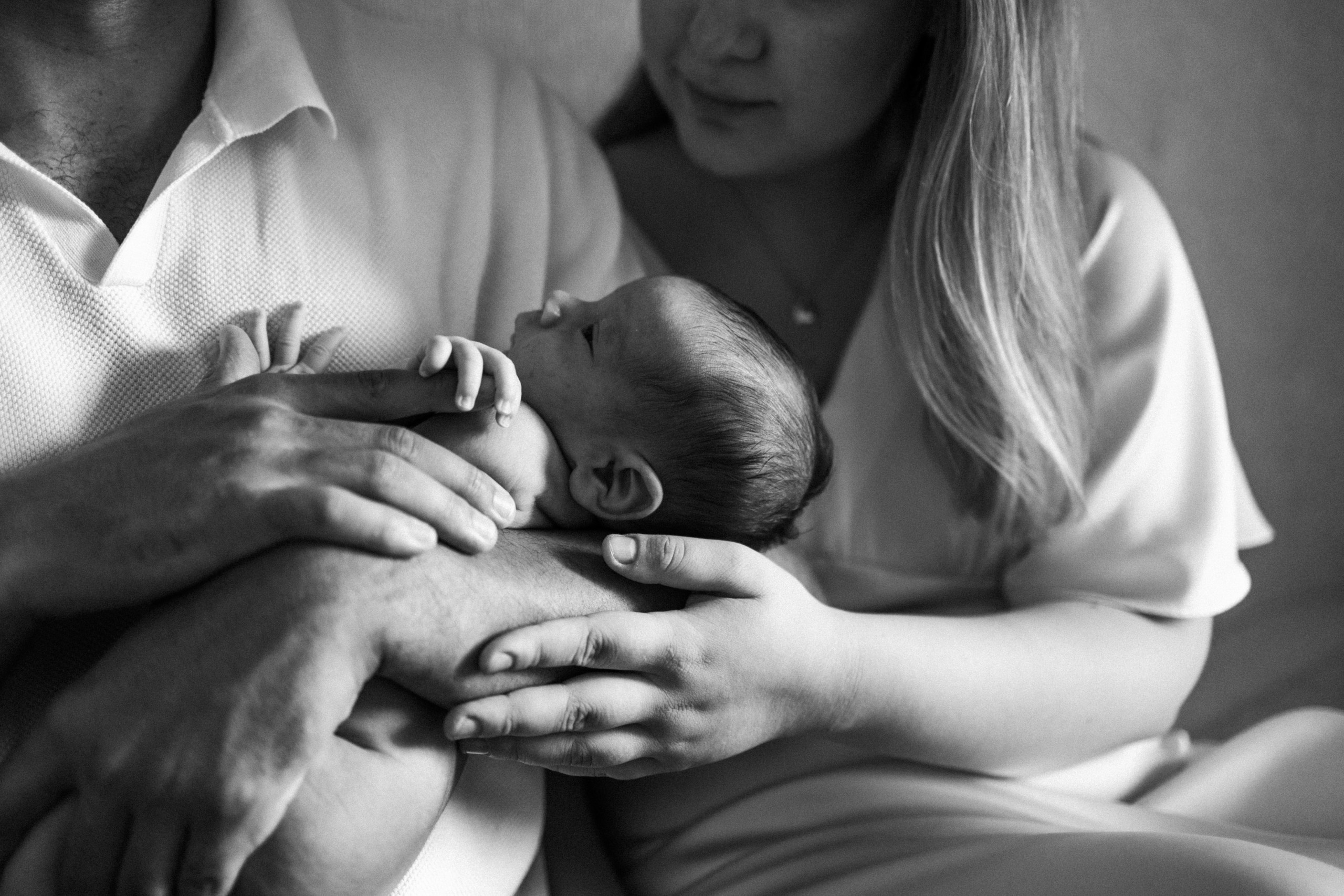 Семейная фотосессия с новорожденным, фотосессия новорожденного, ньюборн, фотосессия ньюборн, ньюборн лайфстайл, фотосессия новорожденного дома