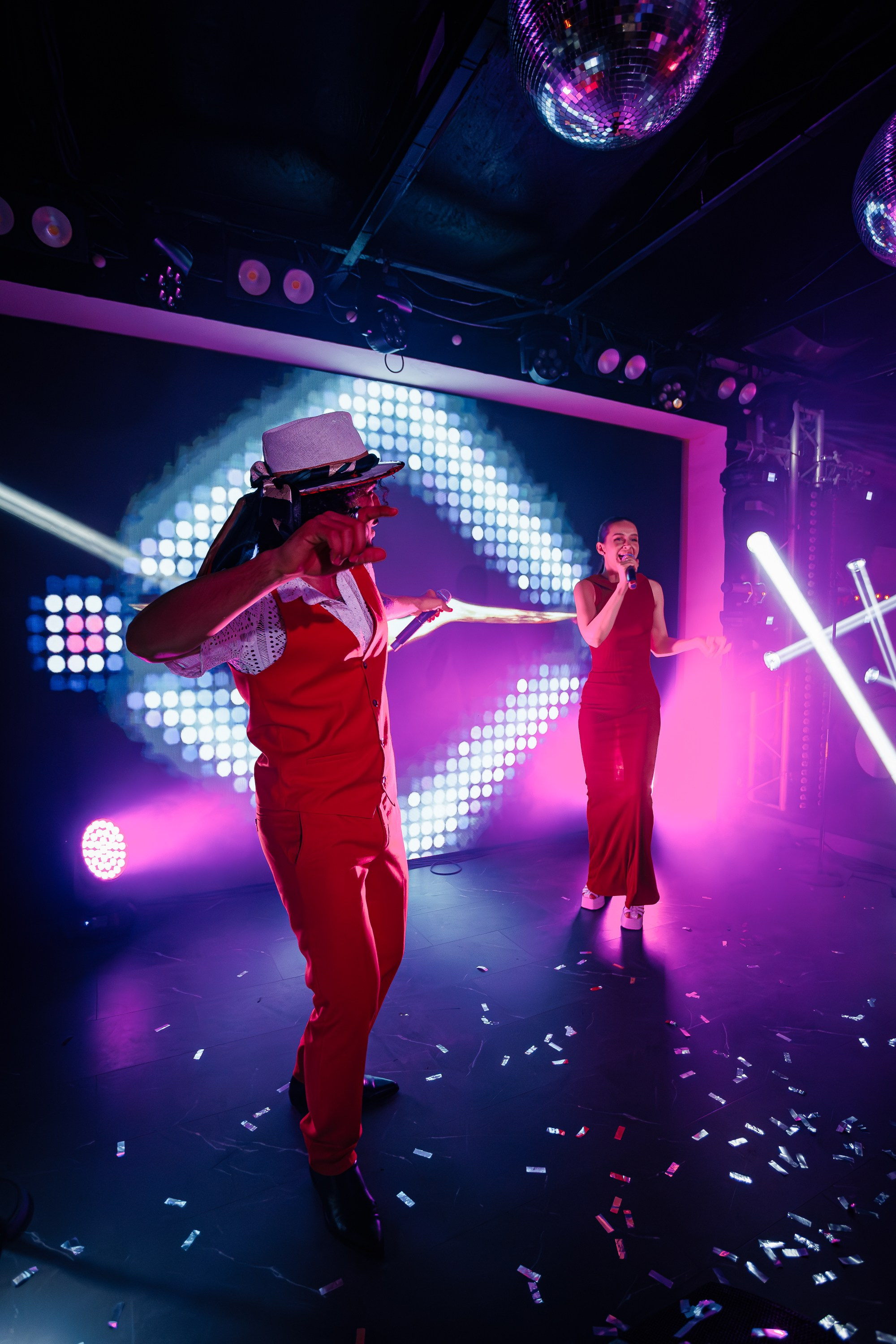 «Karena Makarena"_Чайка на пляже_ Ялта_6.06.2025 г. Аминов Руслан | Фотограф