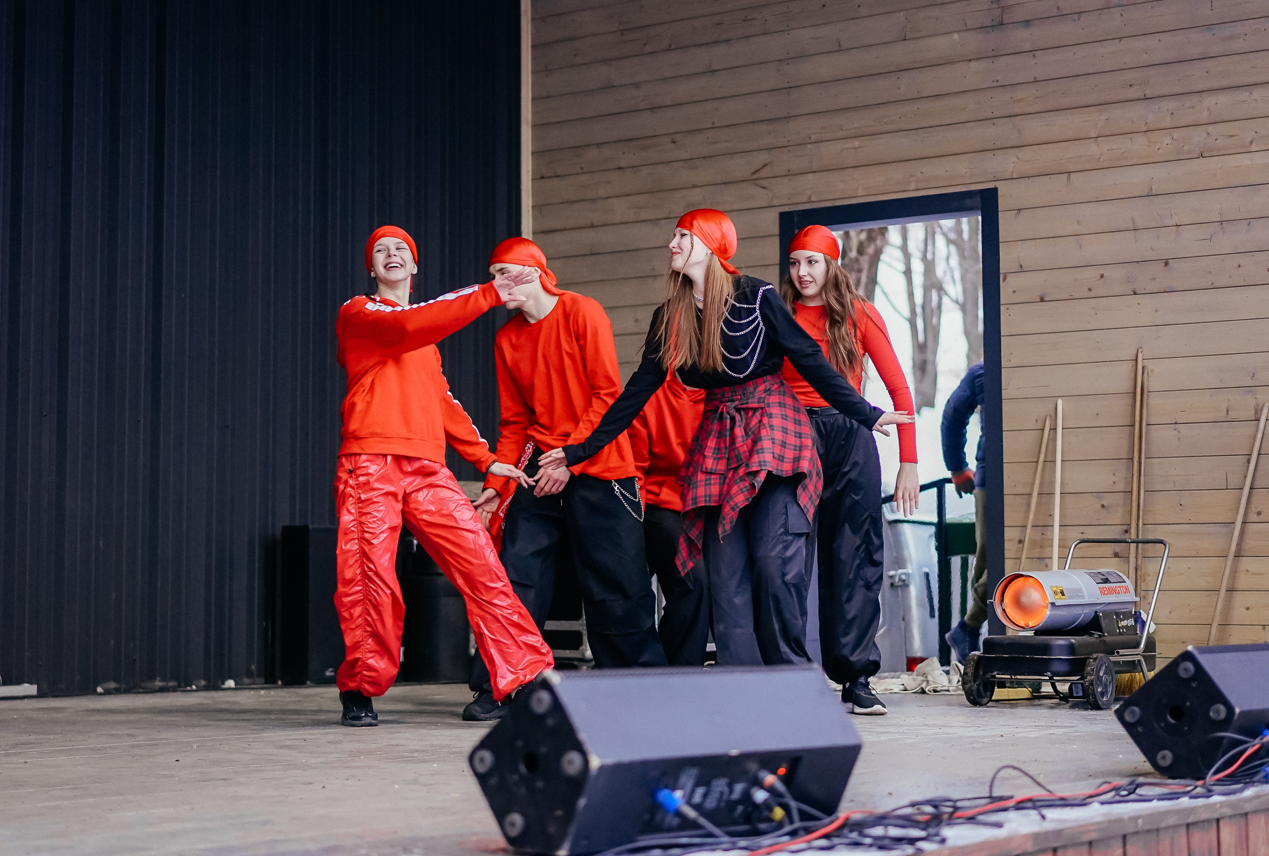 «Предновогодний переполох» Лопатинский сад, 14.12.2024. Фотограф и видеограф Смоленск | Студия Цезарь