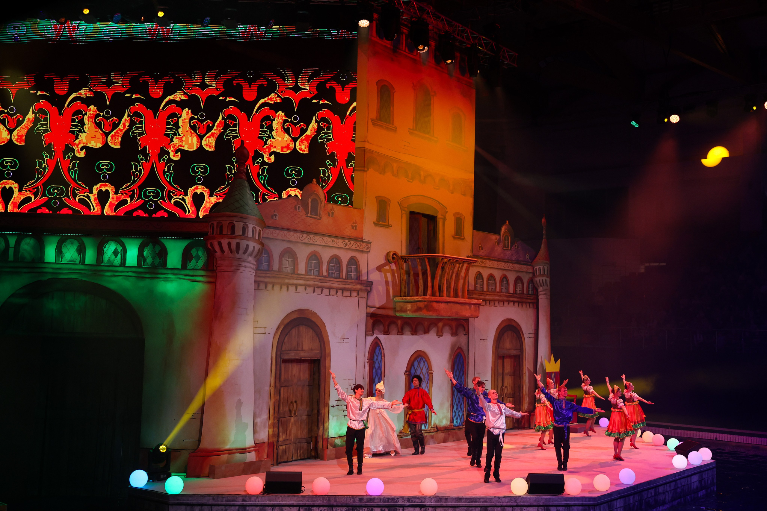 «Сказка о царе Салтане» спектакль на воде 30.12.2025. Спортивный и репортажный фотограф Антон Тереханов