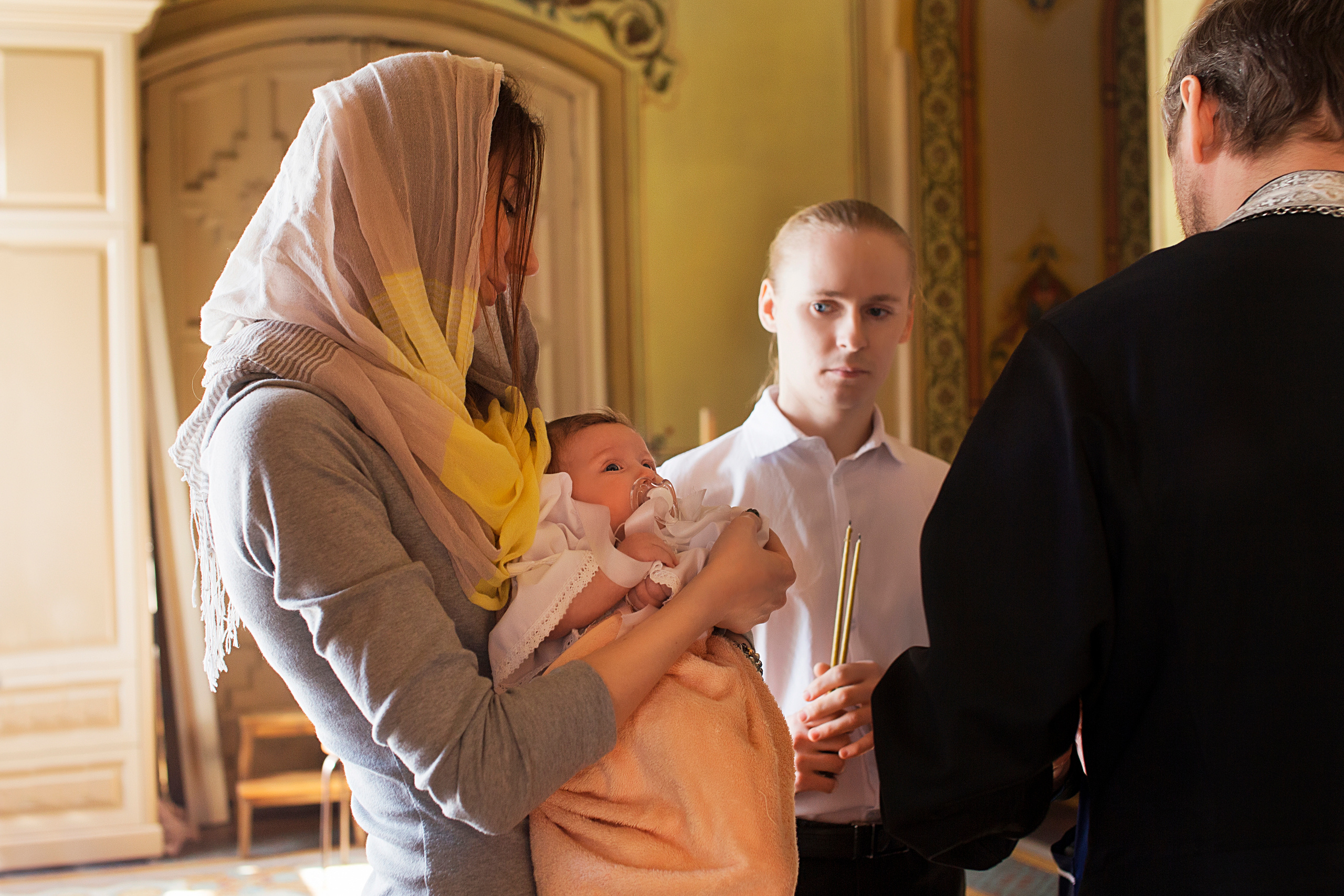 Фотоъемка крещения в Москве. Свадебный и семейный фотограф в Москве Евгения Лисина