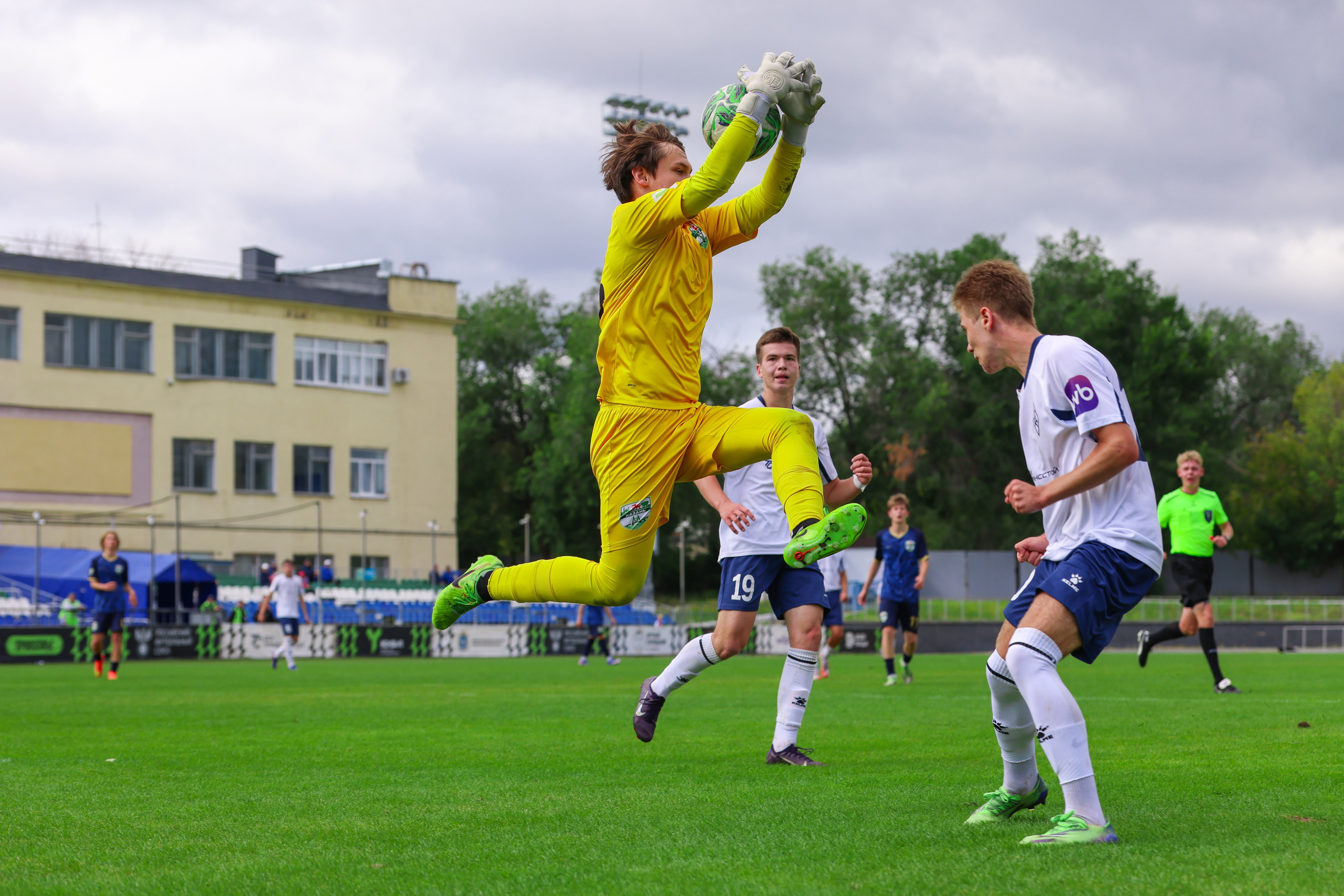 Юношеская футбольная лига U-16. Крылья Советов — Казань