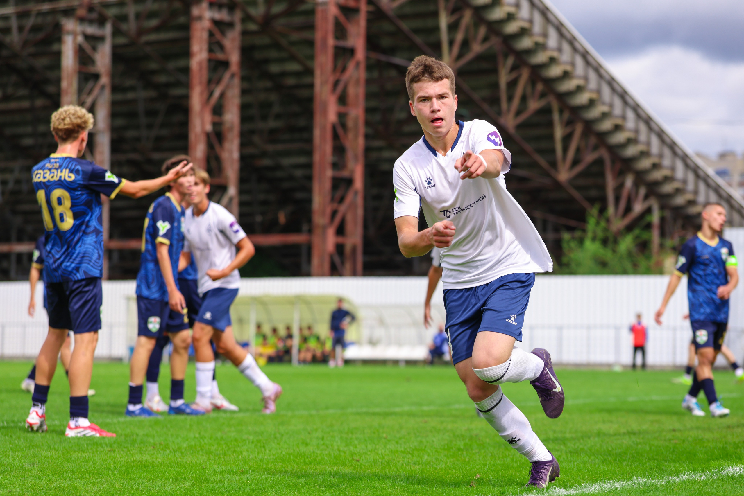 Юношеская футбольная лига U-16. Крылья Советов — Казань