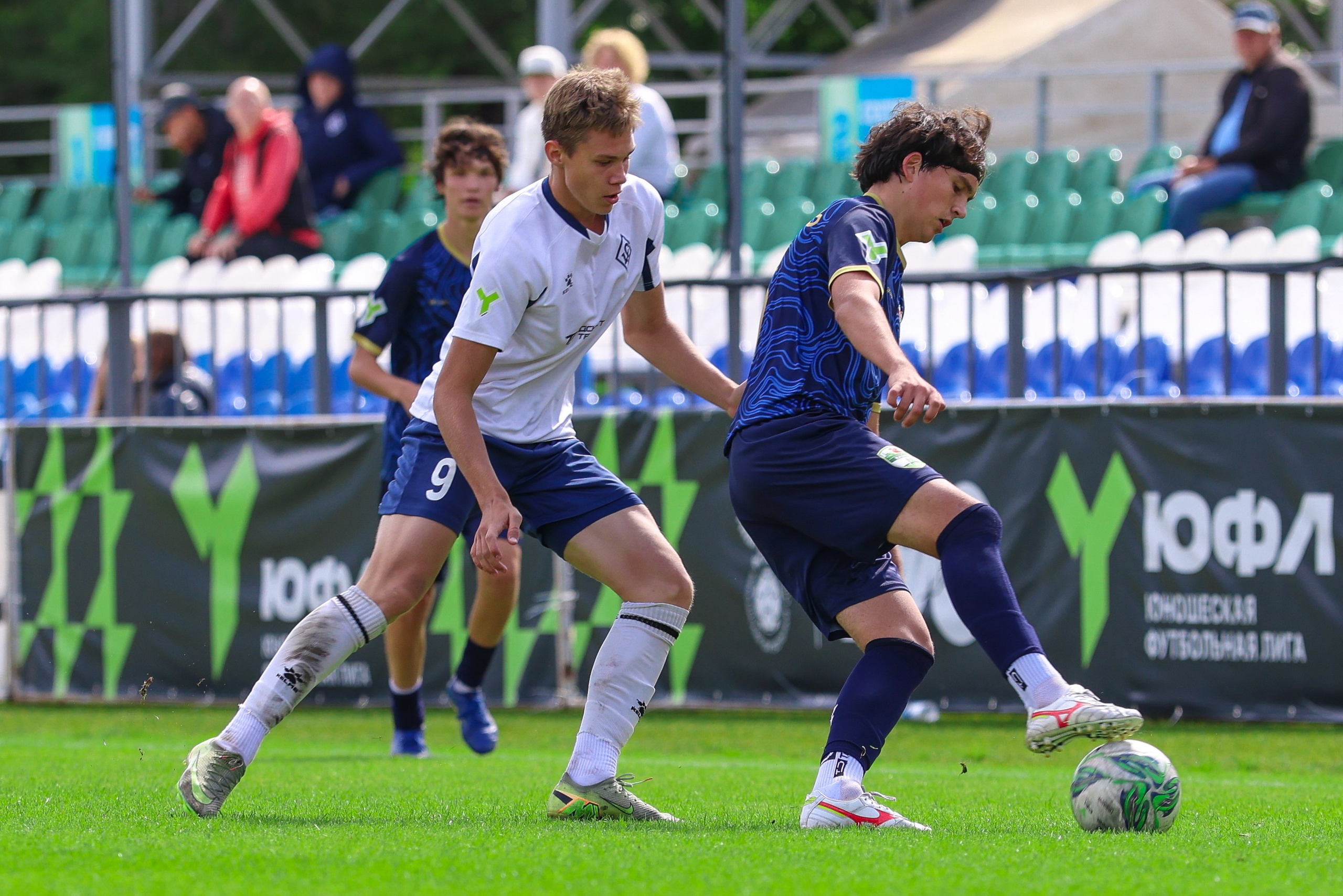 Юношеская футбольная лига U-16. Крылья Советов — Казань