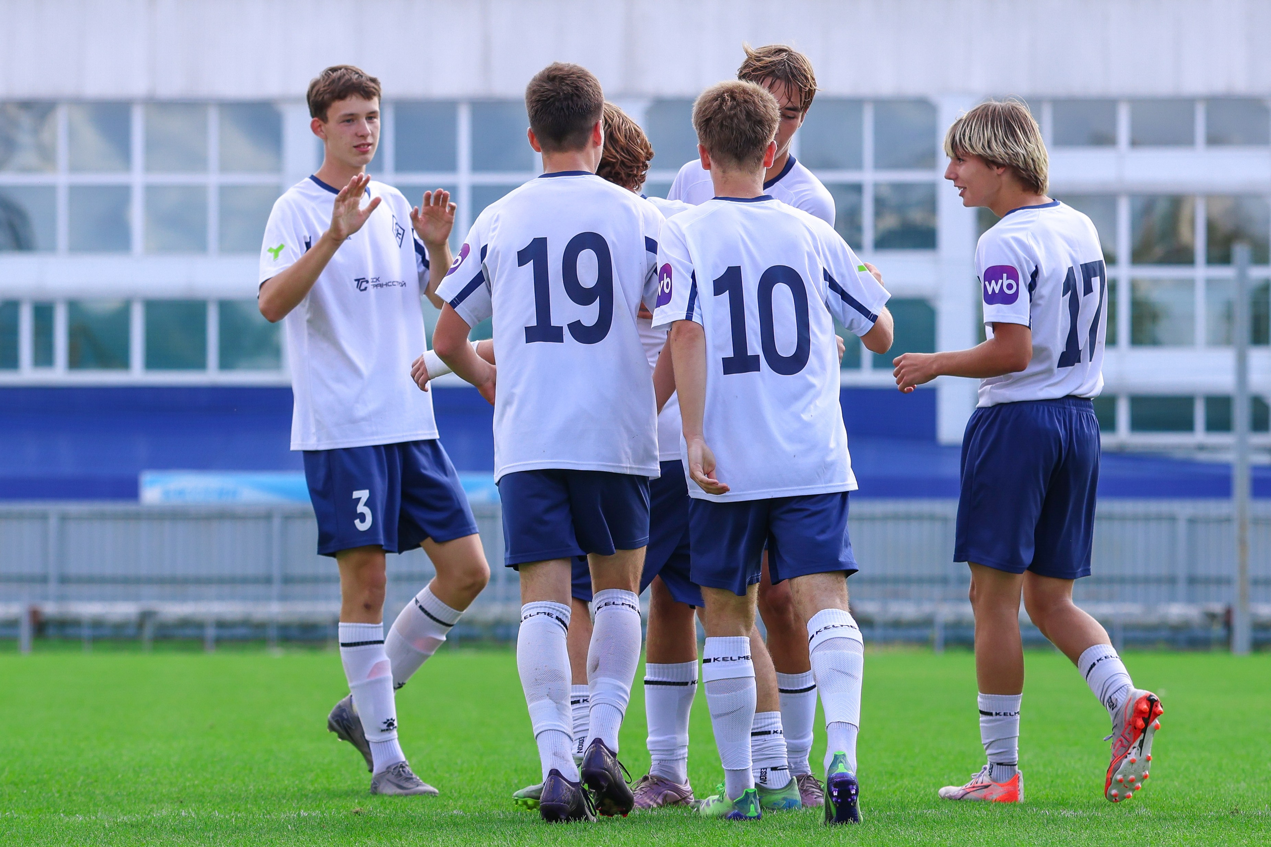 Юношеская футбольная лига U-16. Крылья Советов — Казань