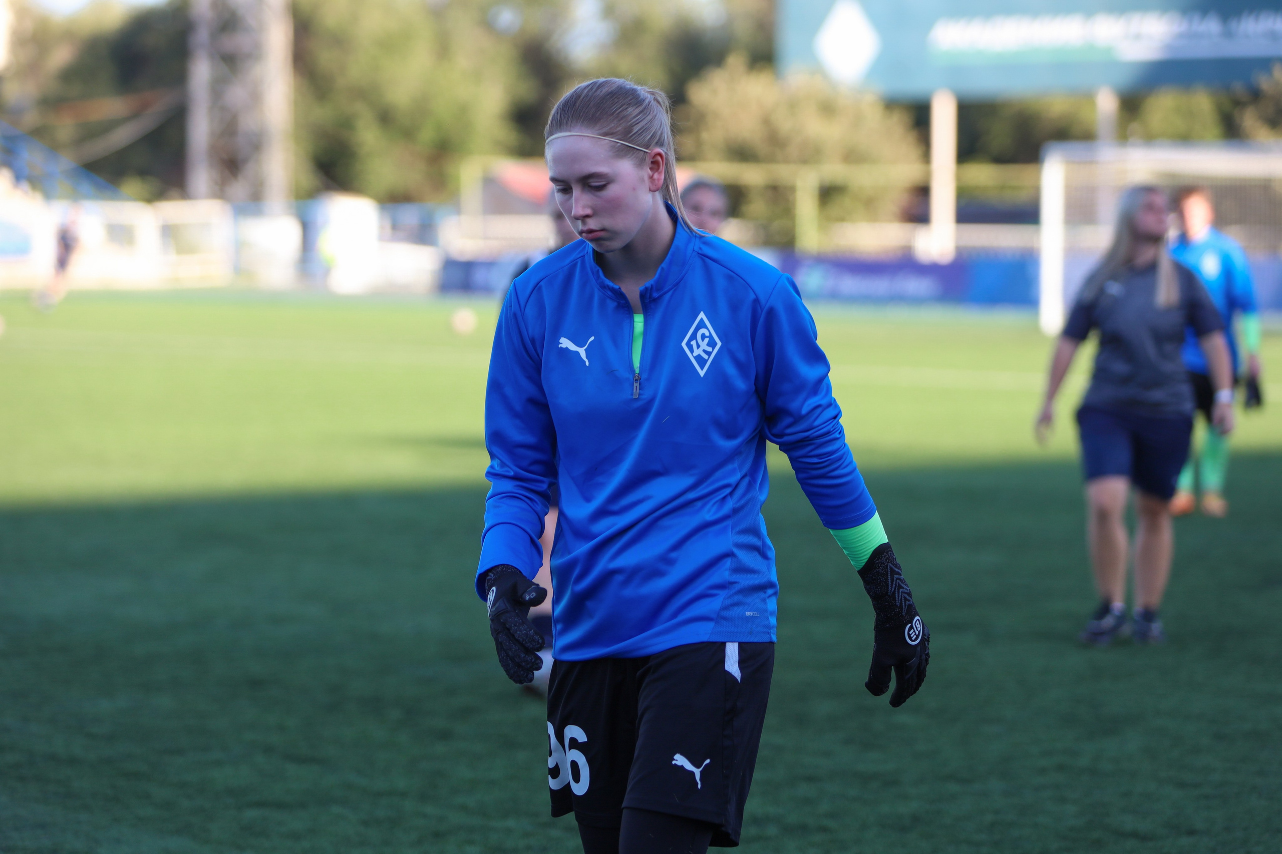 Крылья Советов — Мастер-Сатурн. Молодежная лига по футболу среди женских команд. Спортивный фотограф в Самаре