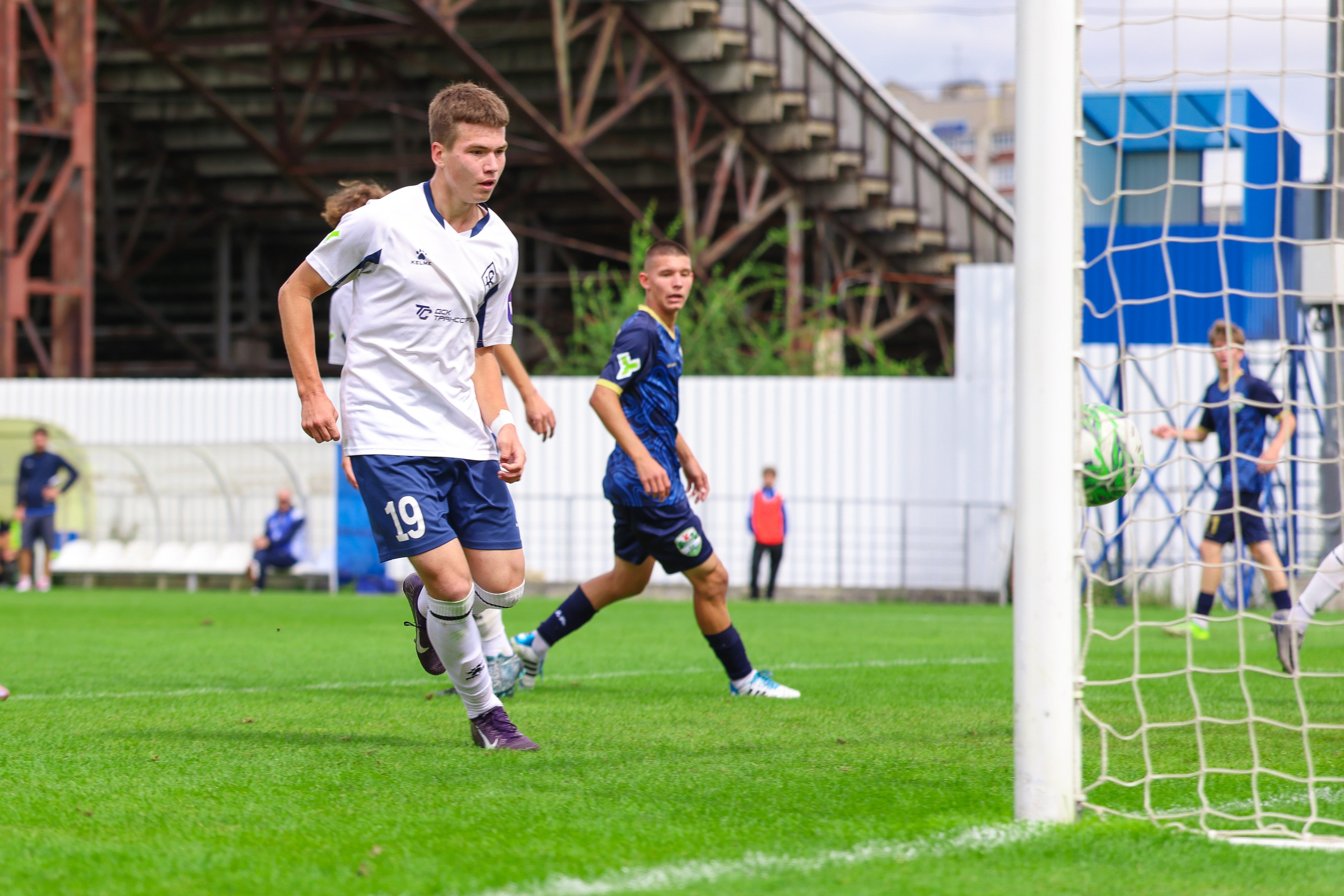 Юношеская футбольная лига U-16. Крылья Советов — Казань