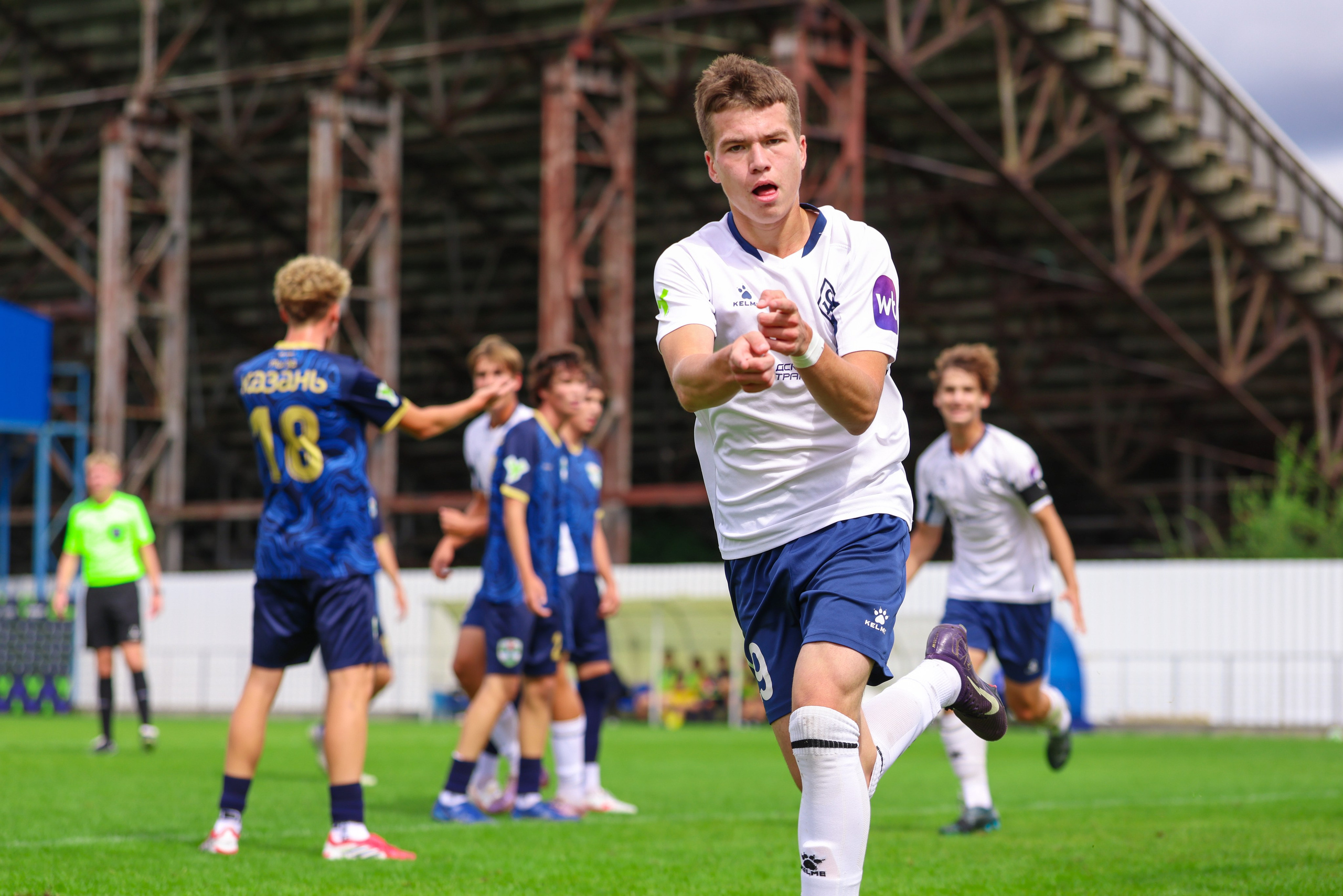 Юношеская футбольная лига U-16. Крылья Советов — Казань