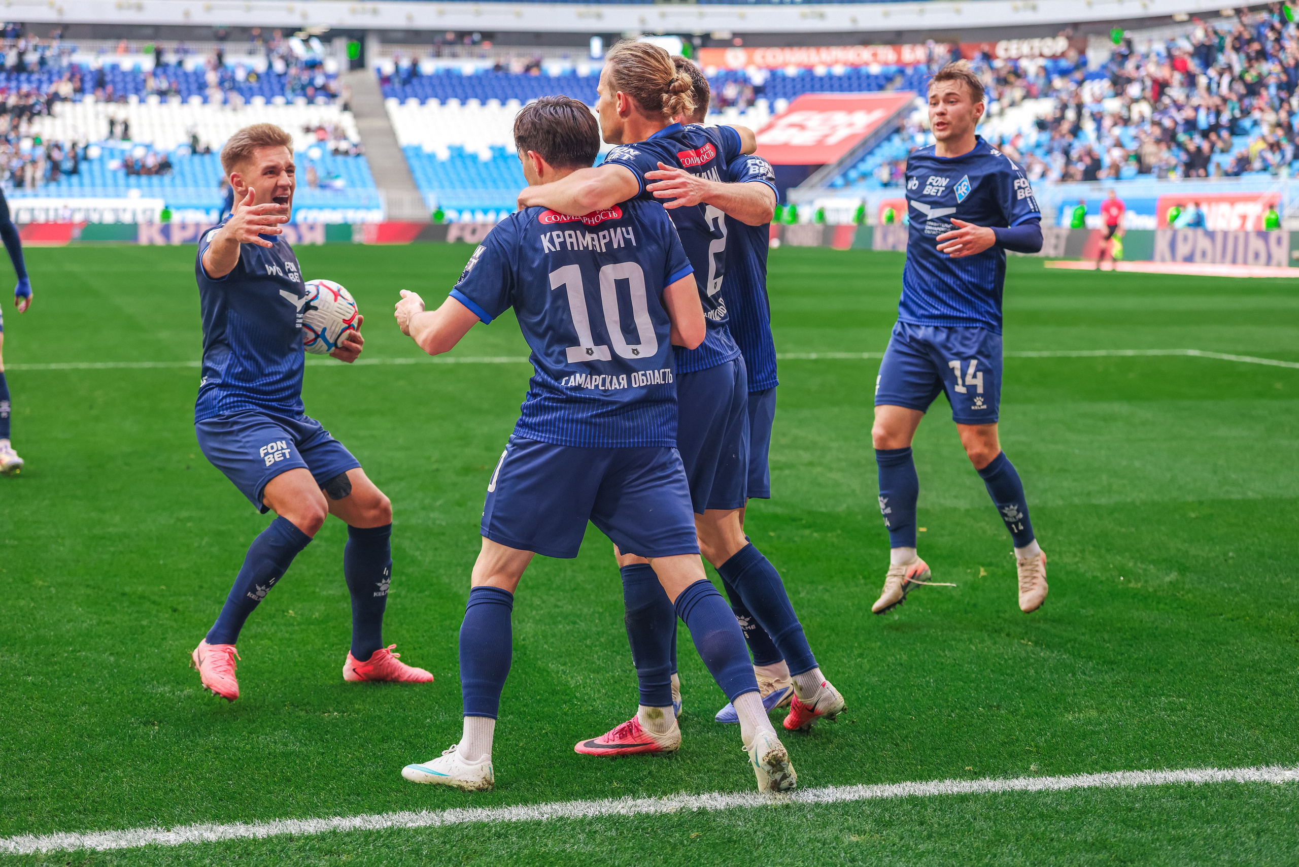 Российская Премьер-Лига. Крылья Советов — Факел