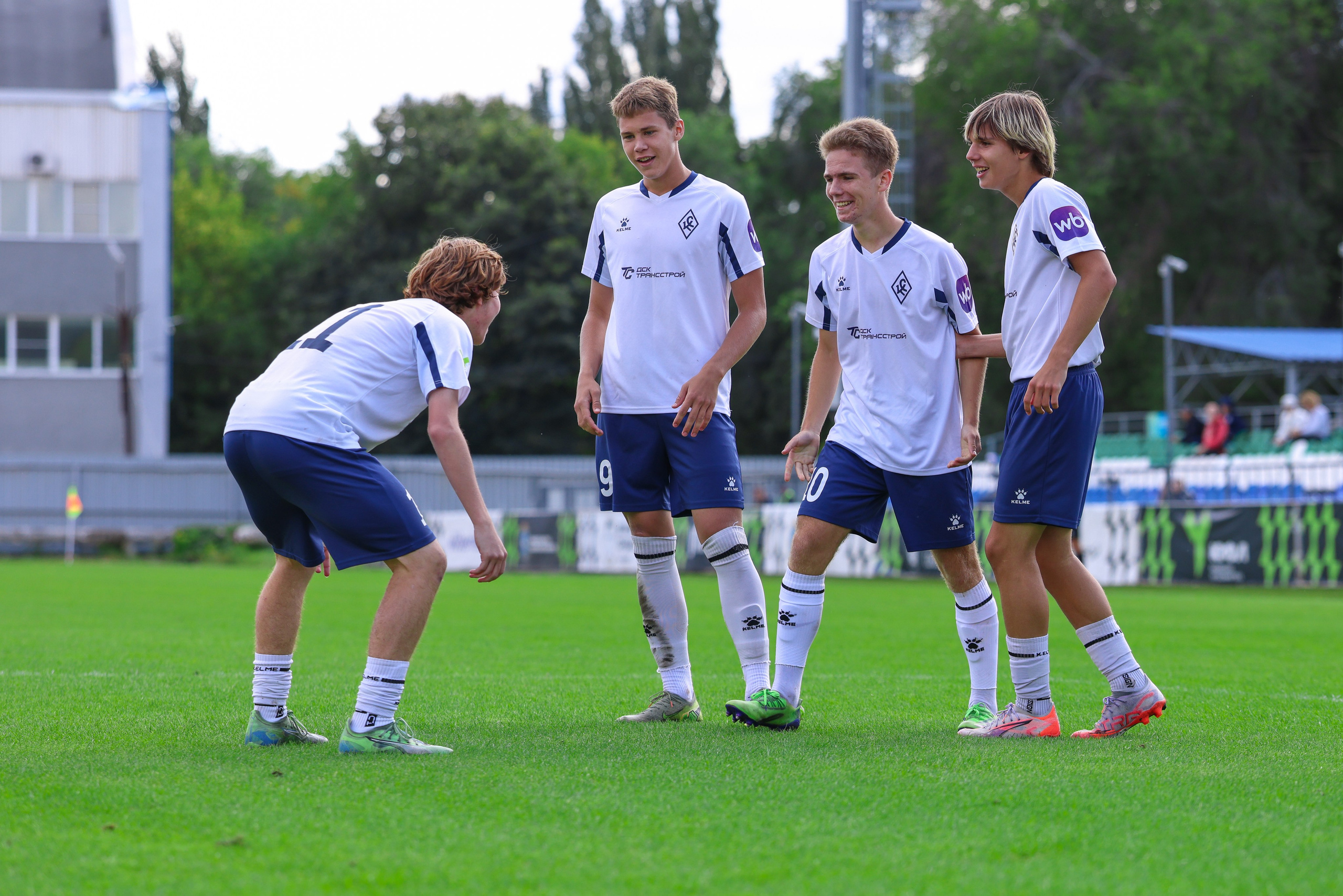 Юношеская футбольная лига U-16. Крылья Советов — Казань