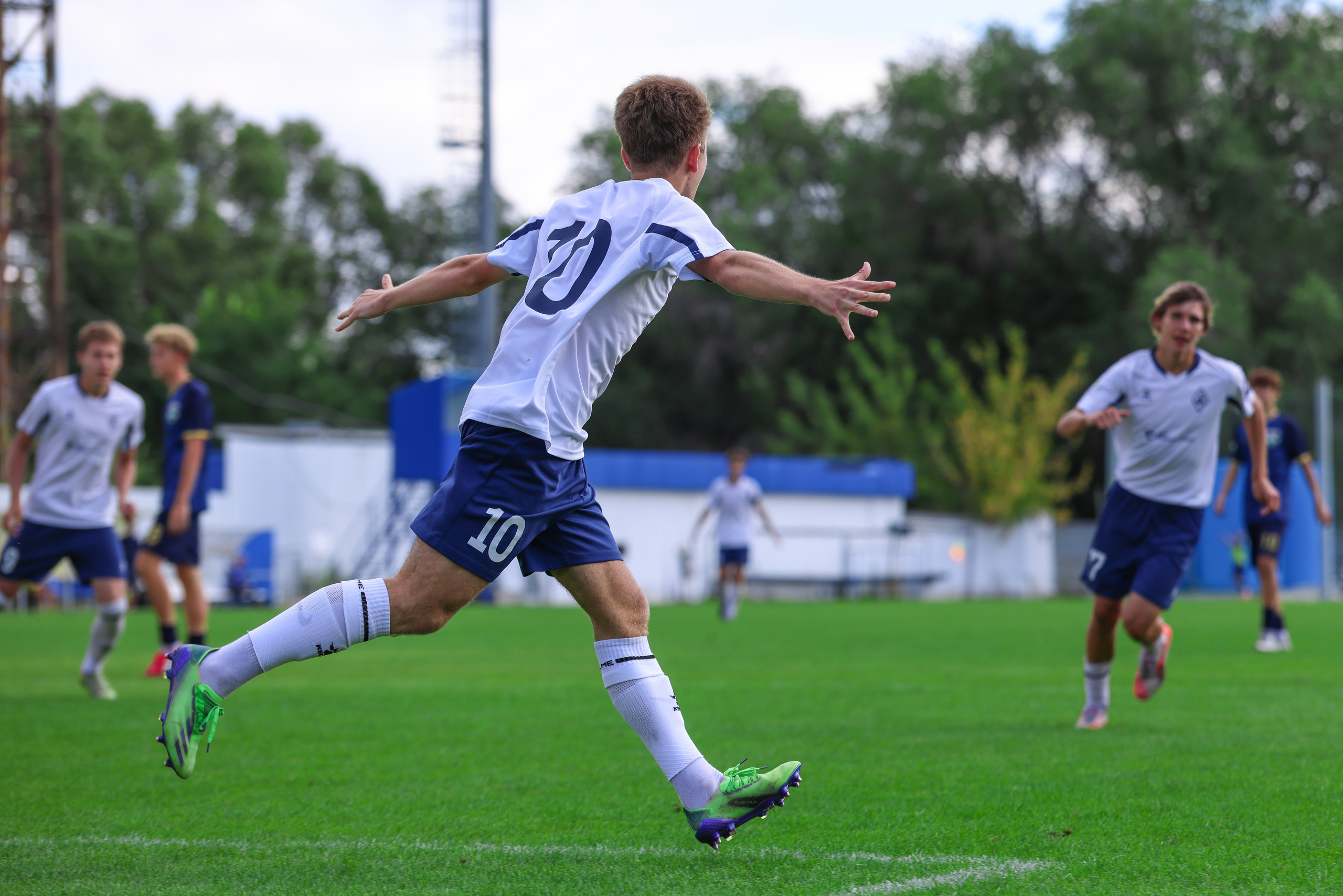 Юношеская футбольная лига U-16. Крылья Советов — Казань