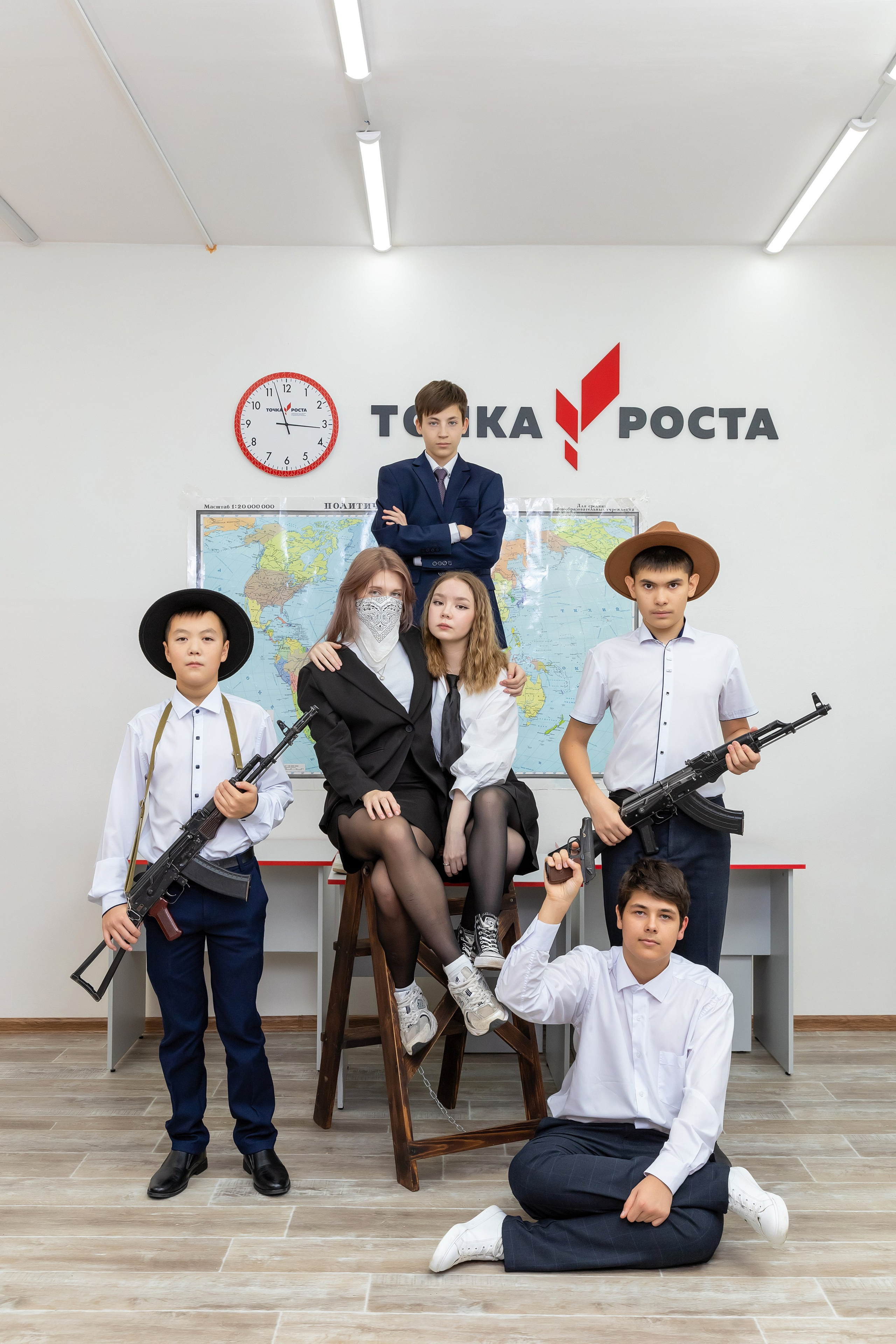 Примеры фото СТАРШИЕ КЛАССЫ. Фотограф Радужный ХМАО, Школьный фотограф, семейный фотограф, выпускной альбом