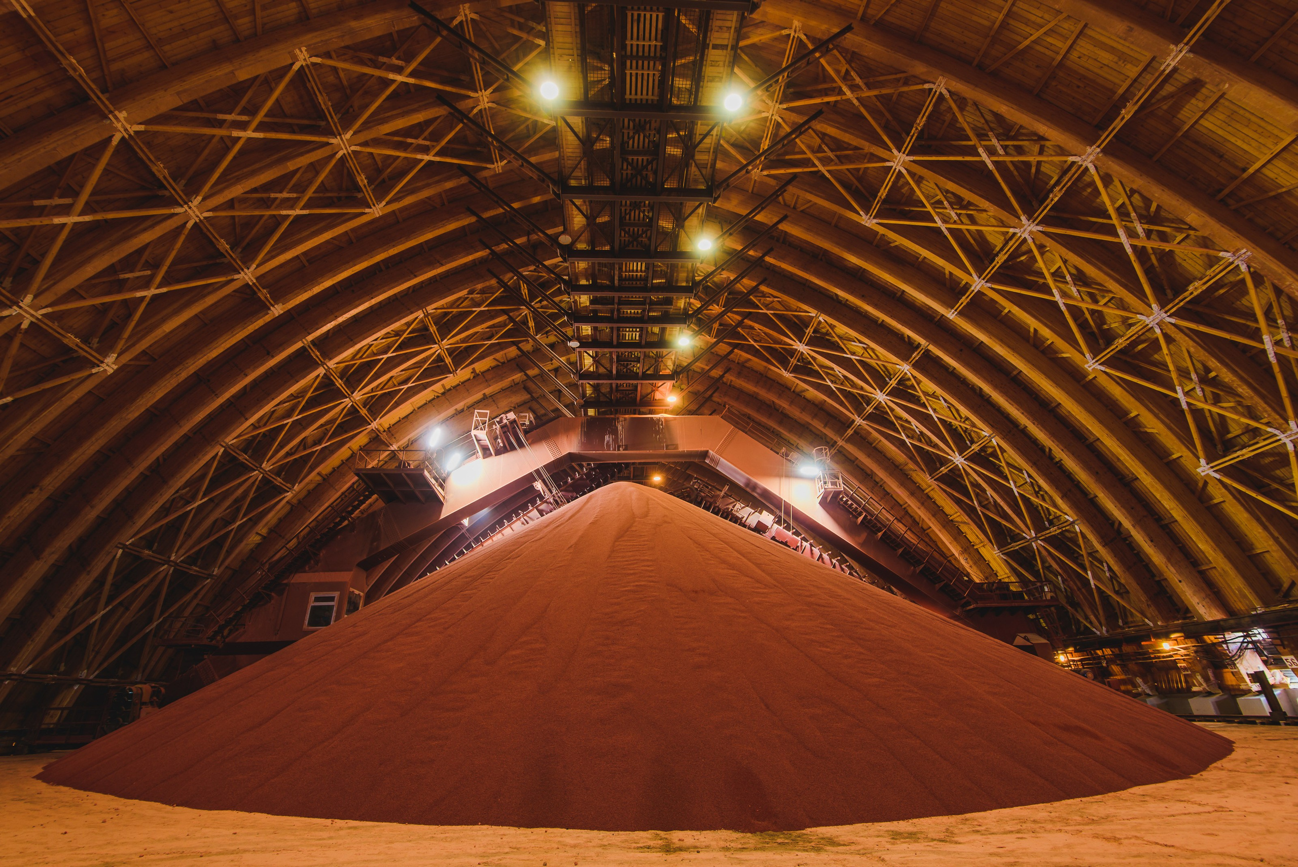 Склад. Фотограф Олег Юршевич Солигорск Минск
