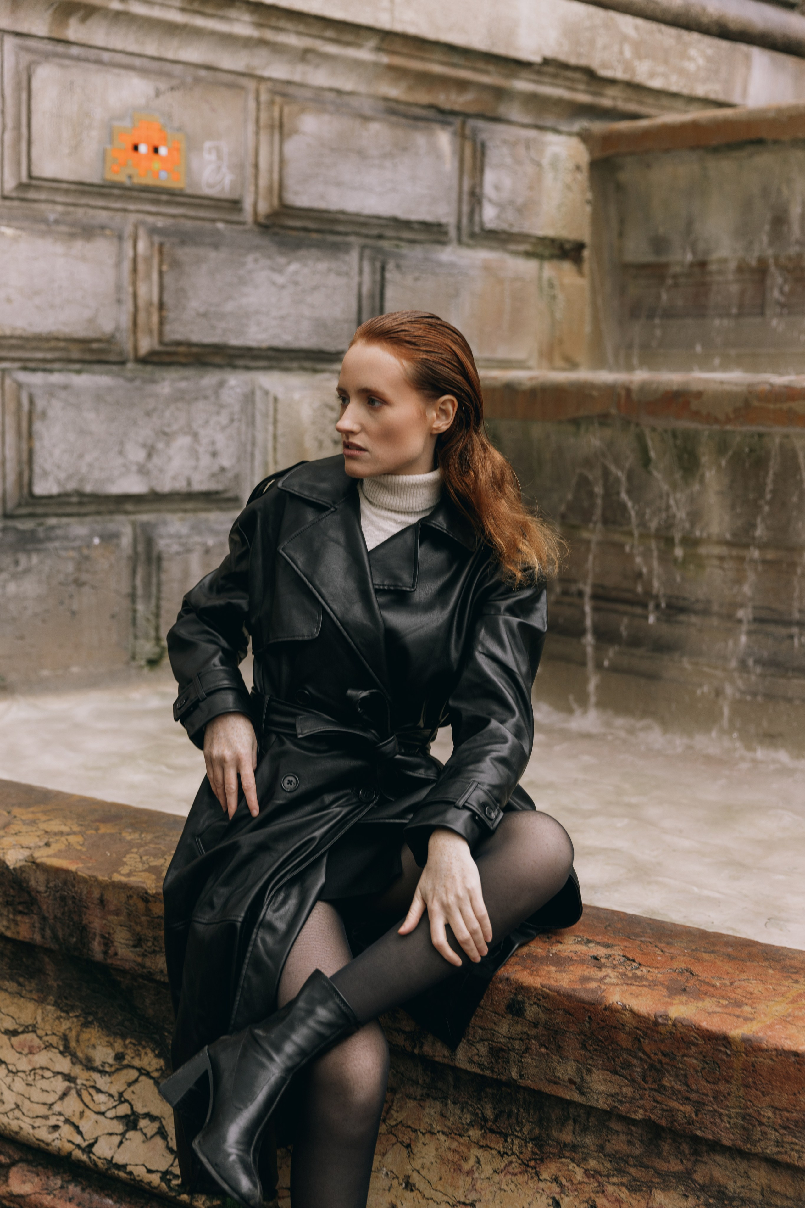 Femme fatale. Photographer in Paris