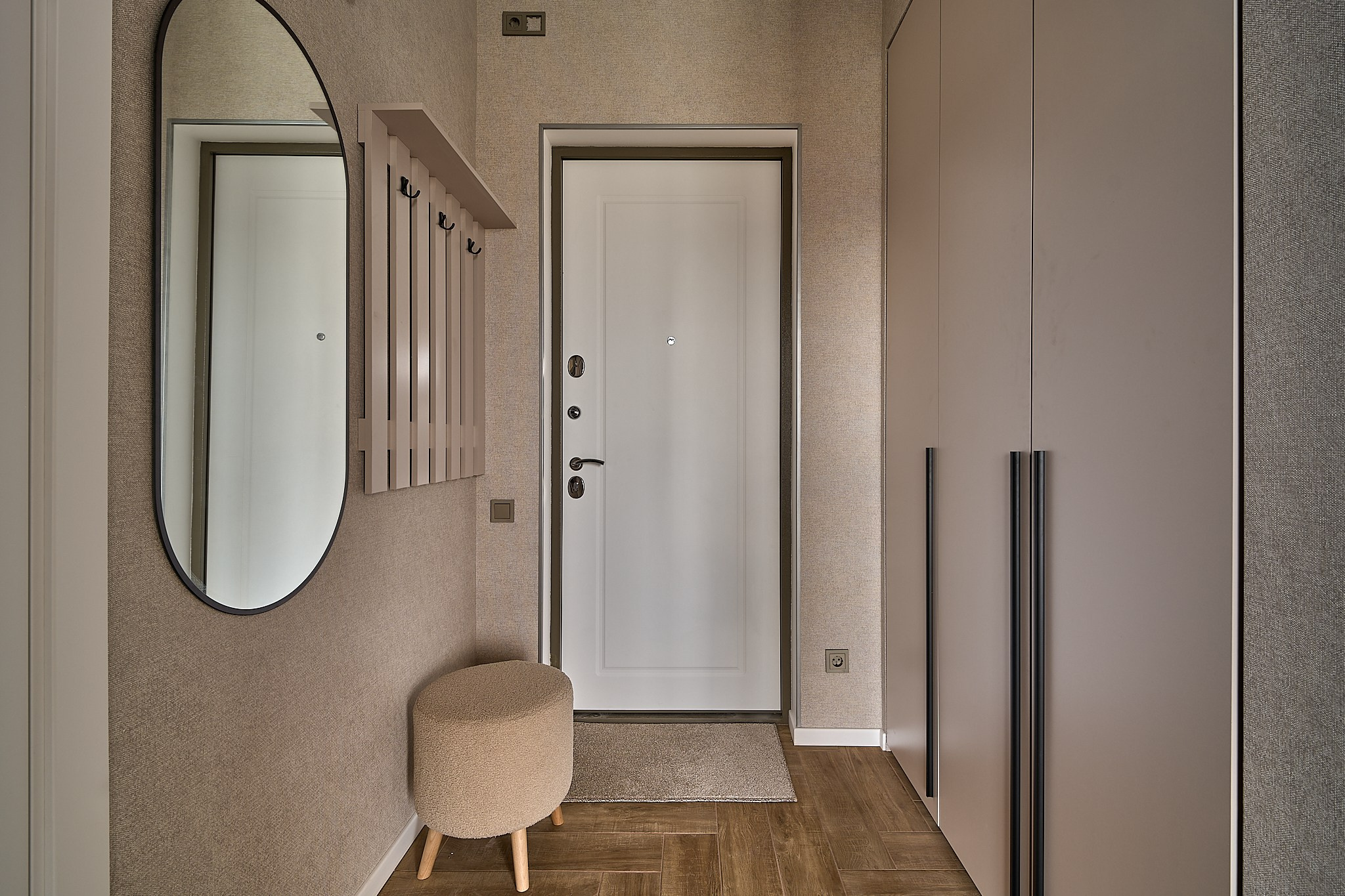 «Евро-двушка» на продажу. Заказчик АН «Самолёт+». Главная