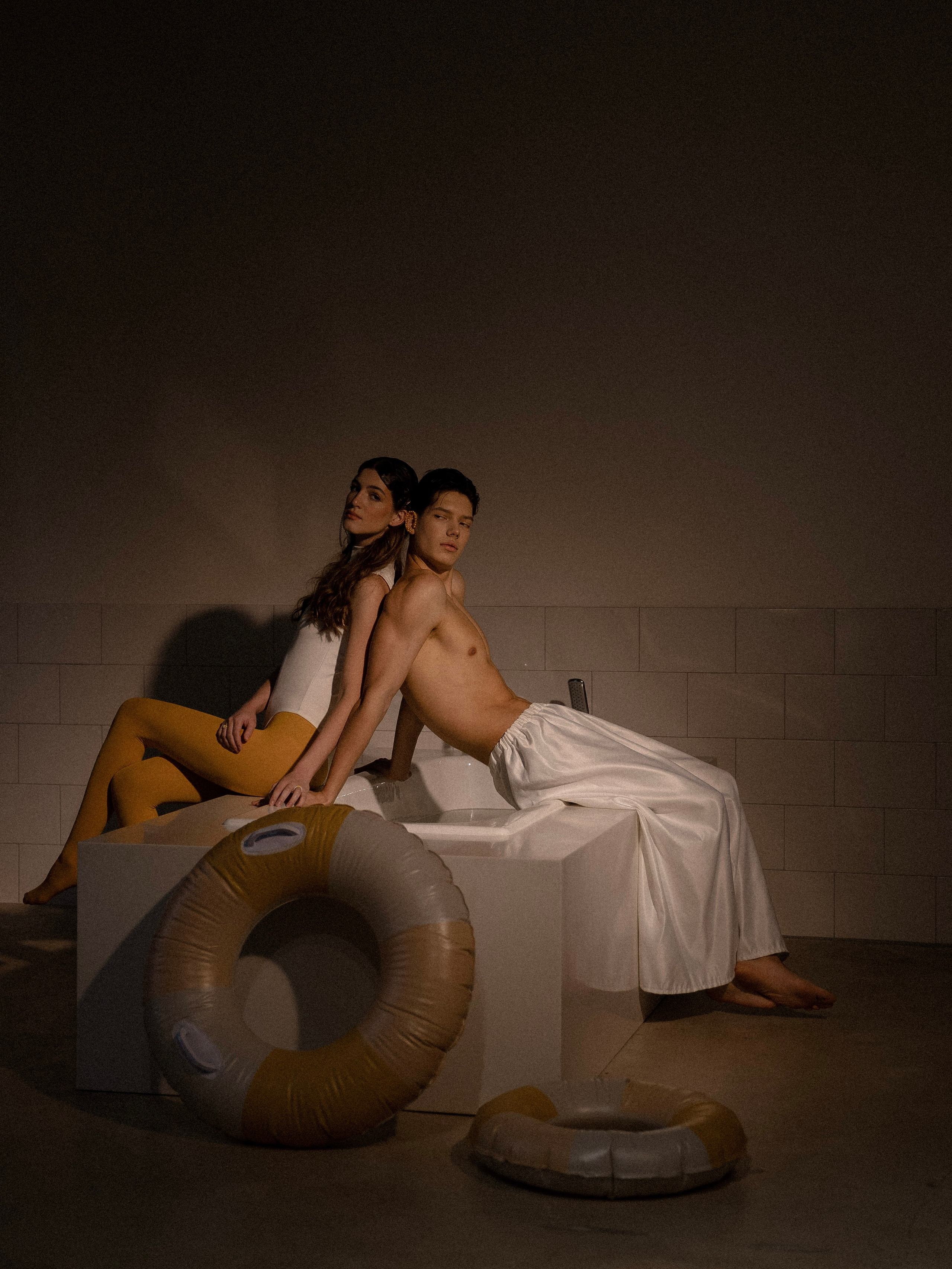 YELLOW. Кто мы?