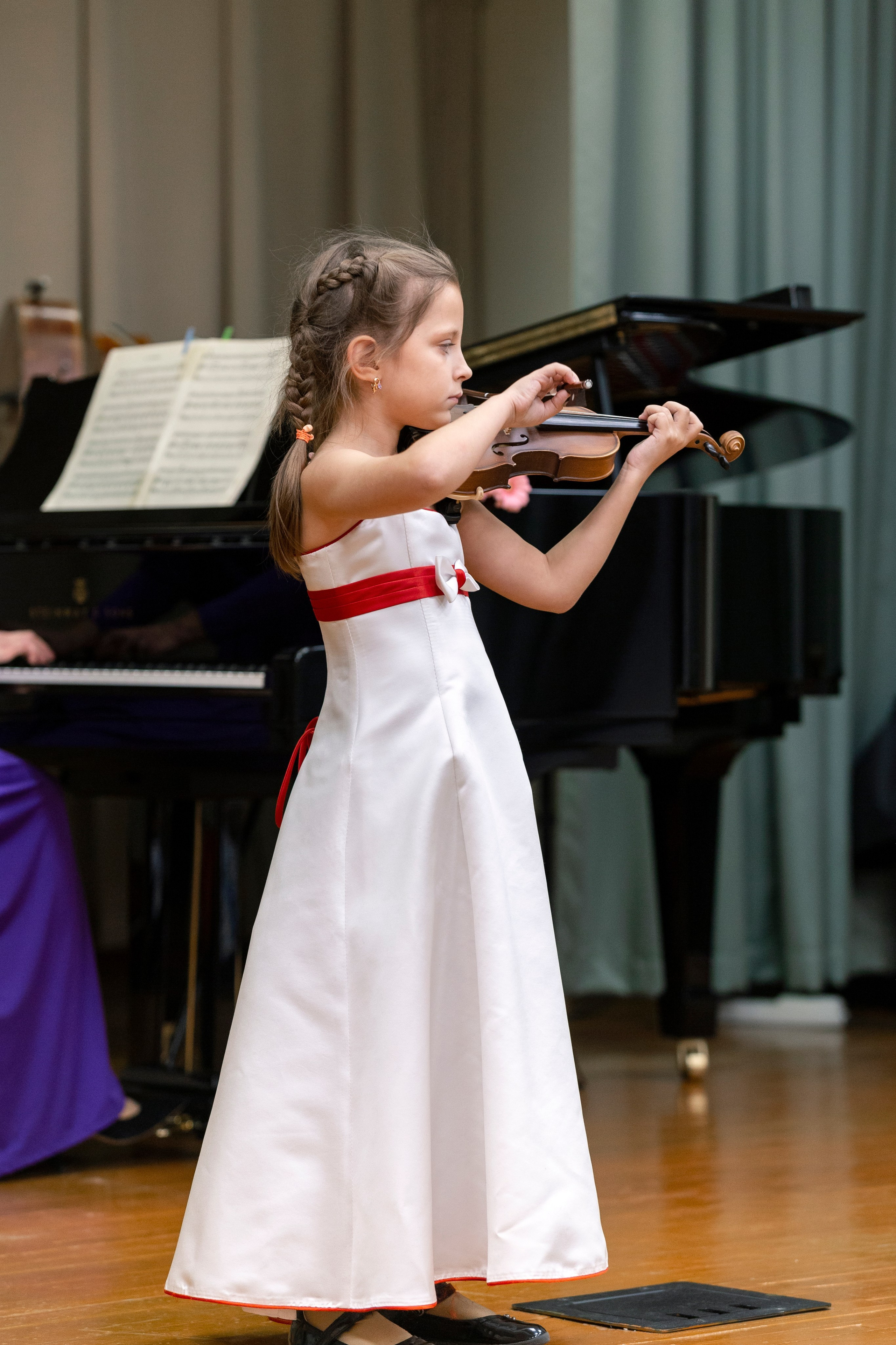 Музыкальный концерт струнных инструментов. Репортажный фотограф в Москве