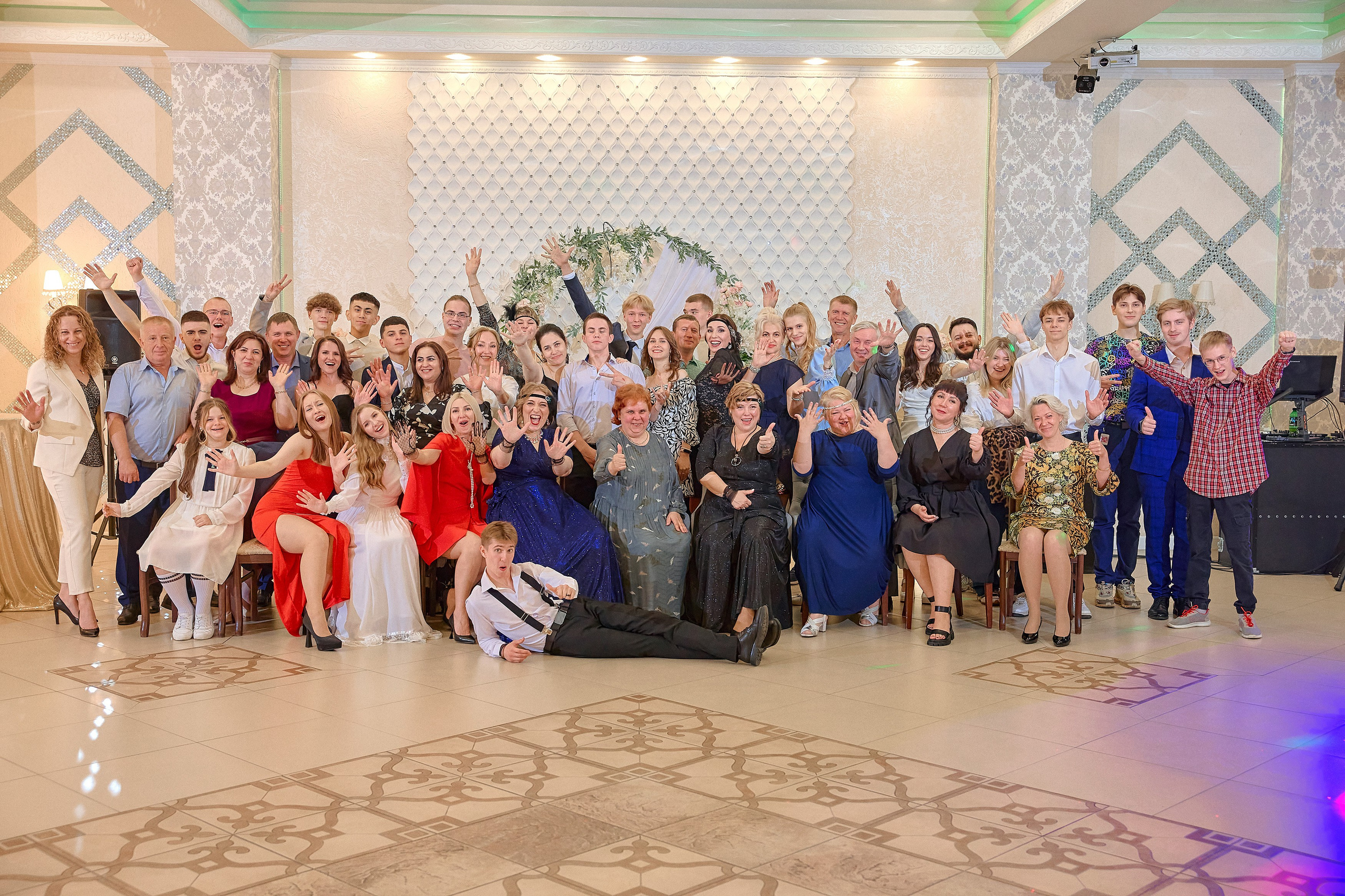 Портфолио репортажной фотосъёмки: Выпускной в ресторане «Император». Фотограф Яковлев Роман — Красноярск