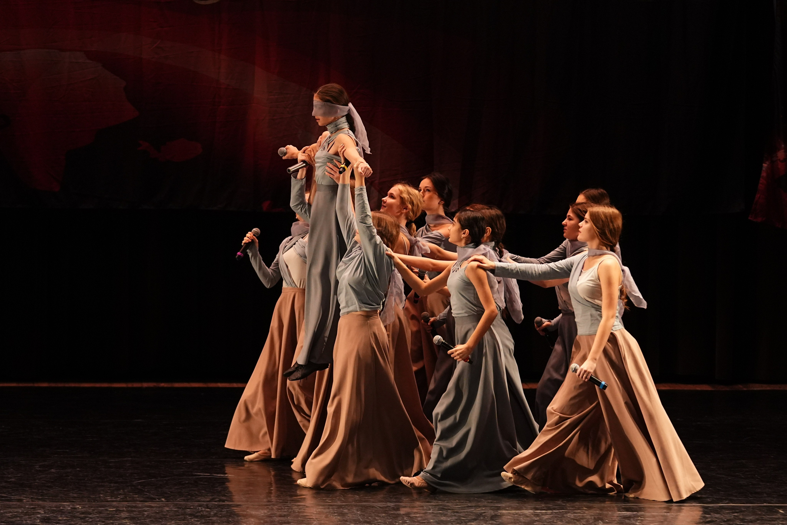 7 декабря, блок 1, г. Москва. Золотое яблочко