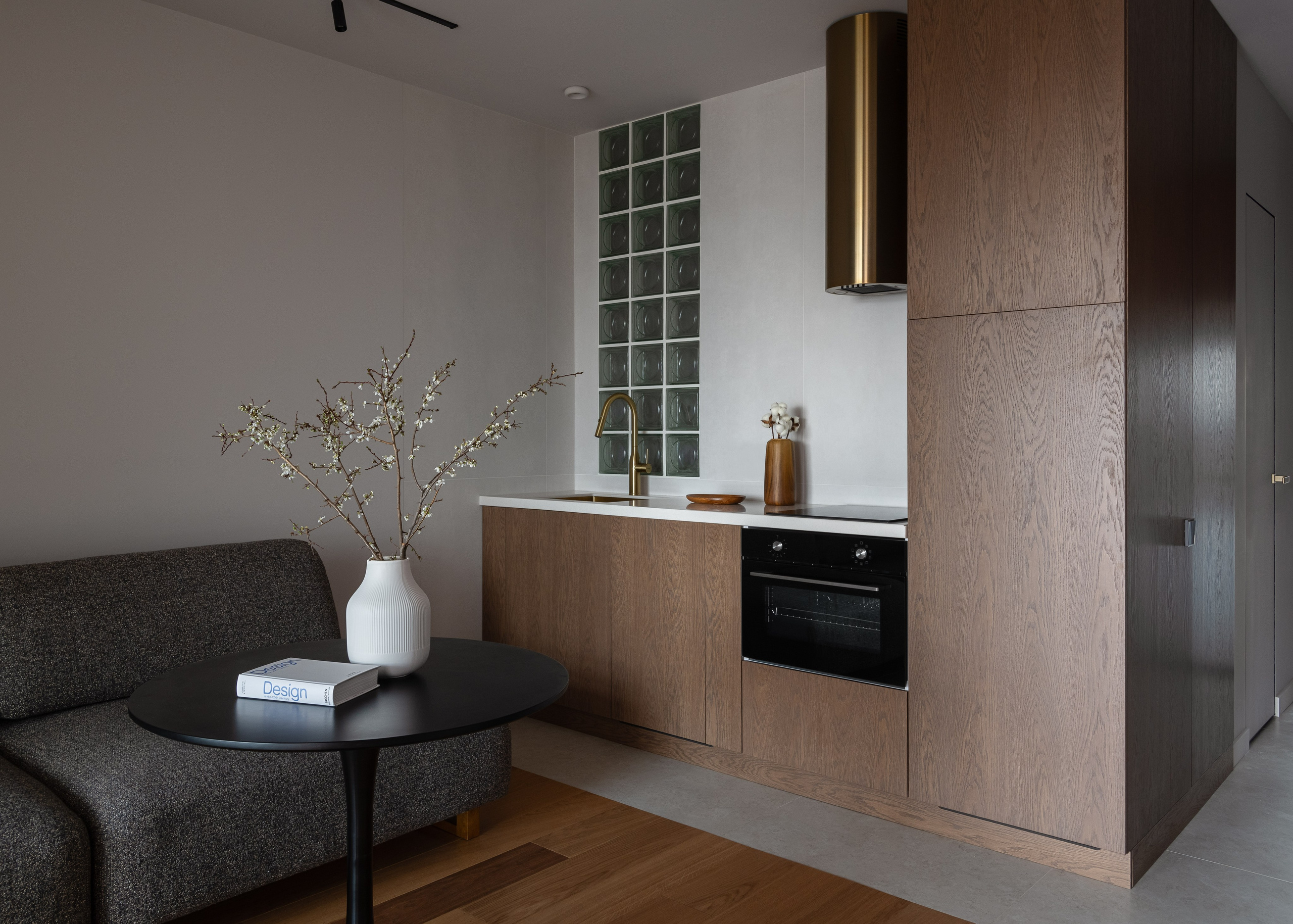 Ботаническая_ул_29. Вячеслав Лазарев фотографирую интерьеры