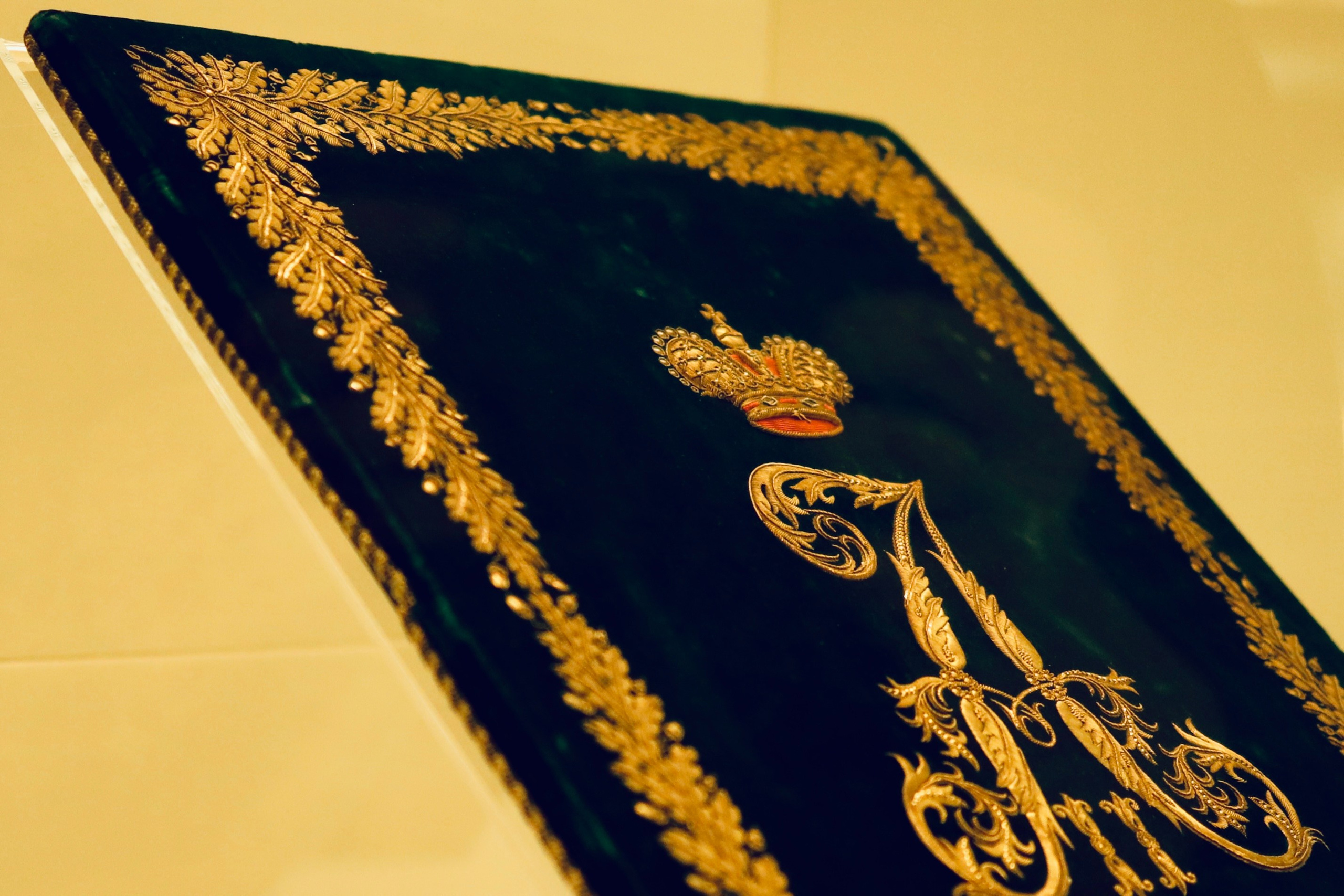 Выставка Золотая кладовая. Фотосессии и репортаж — Фотограф в Москве — Рина Серёгина