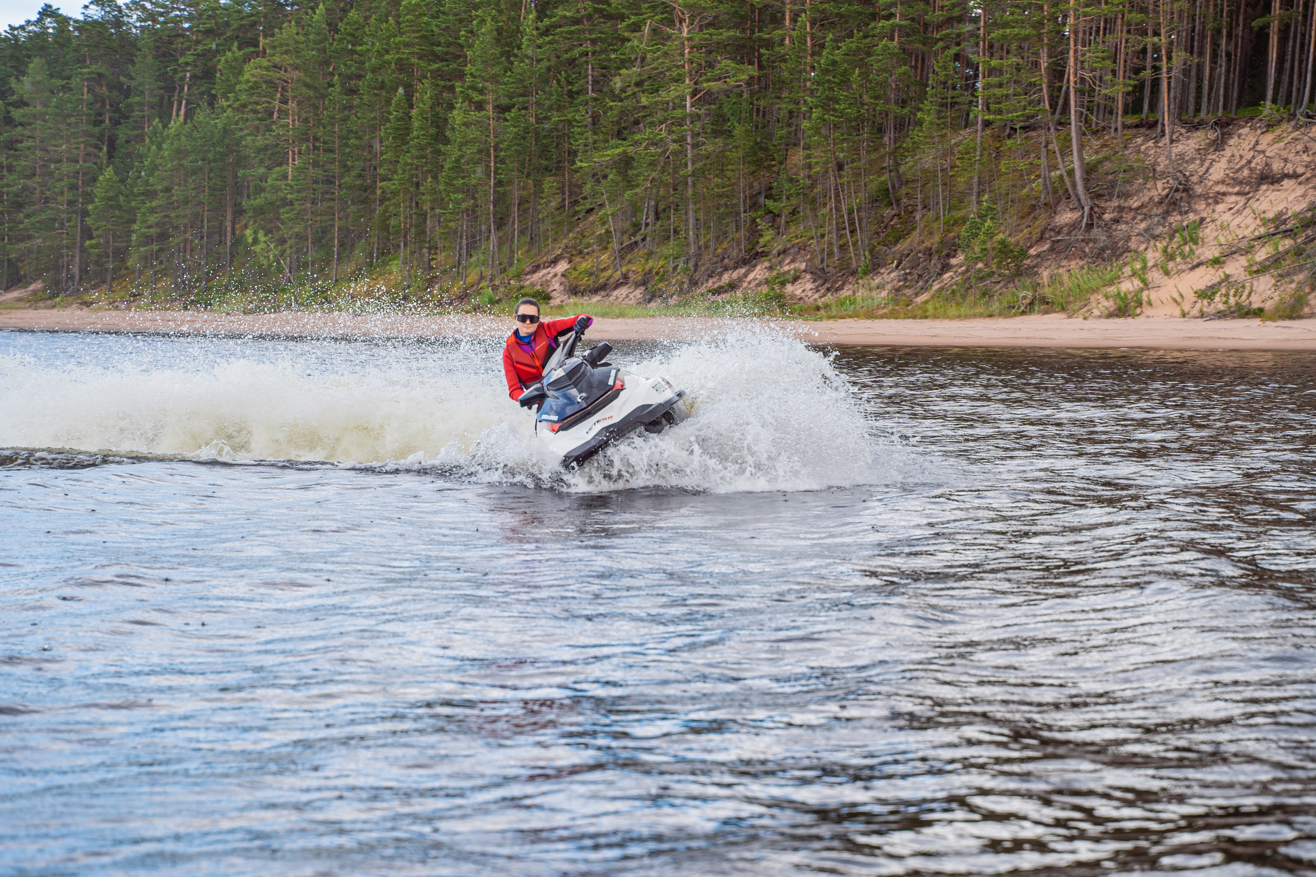 Гидровыезд в Коневский мужской монастырь. Свадебный, семейный, портретный, репортажный фотограф в Санкт-Петербурге