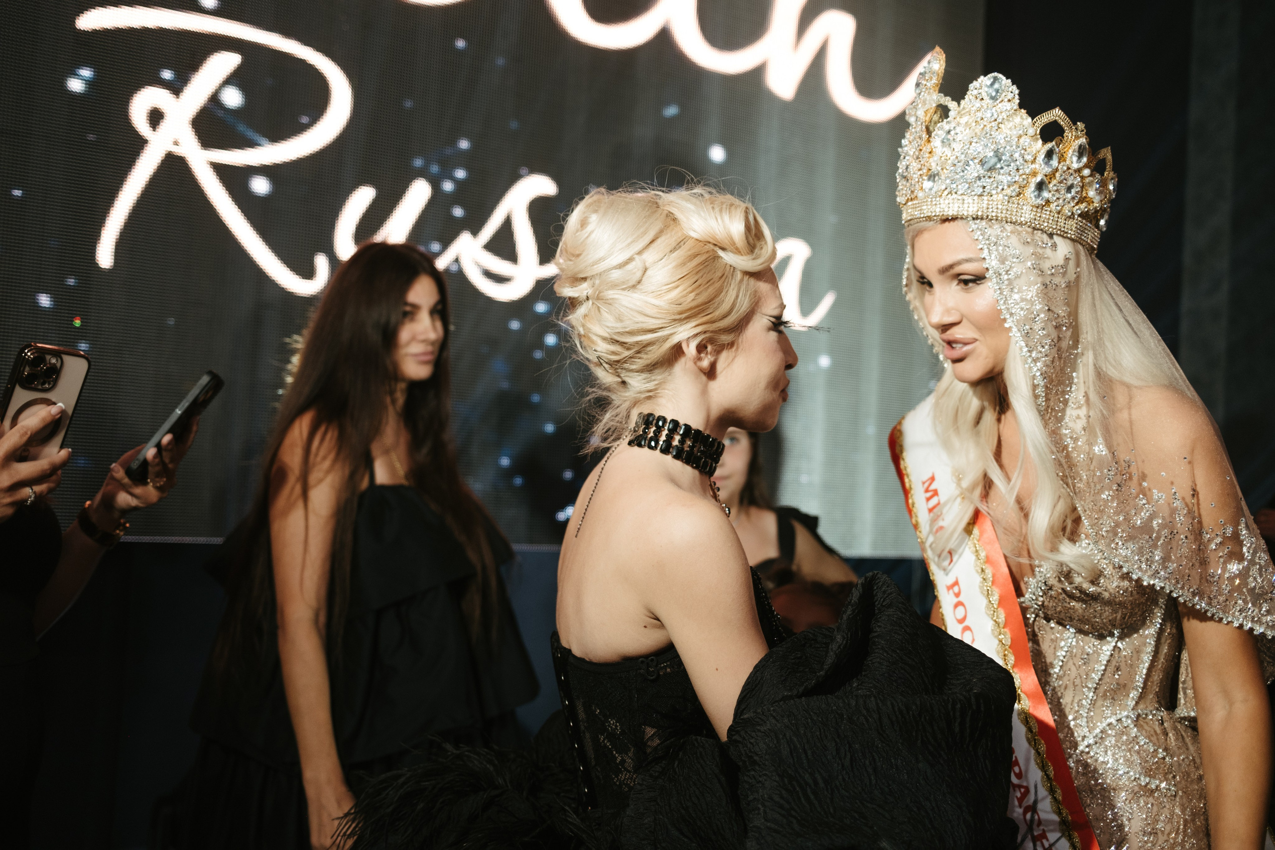 Мисс и Миссис Россия Земли Краснодар 2025 программа. Свадебный и репортажной фотограф Денис Ожигин в Краснодаре и Краснодарском крае