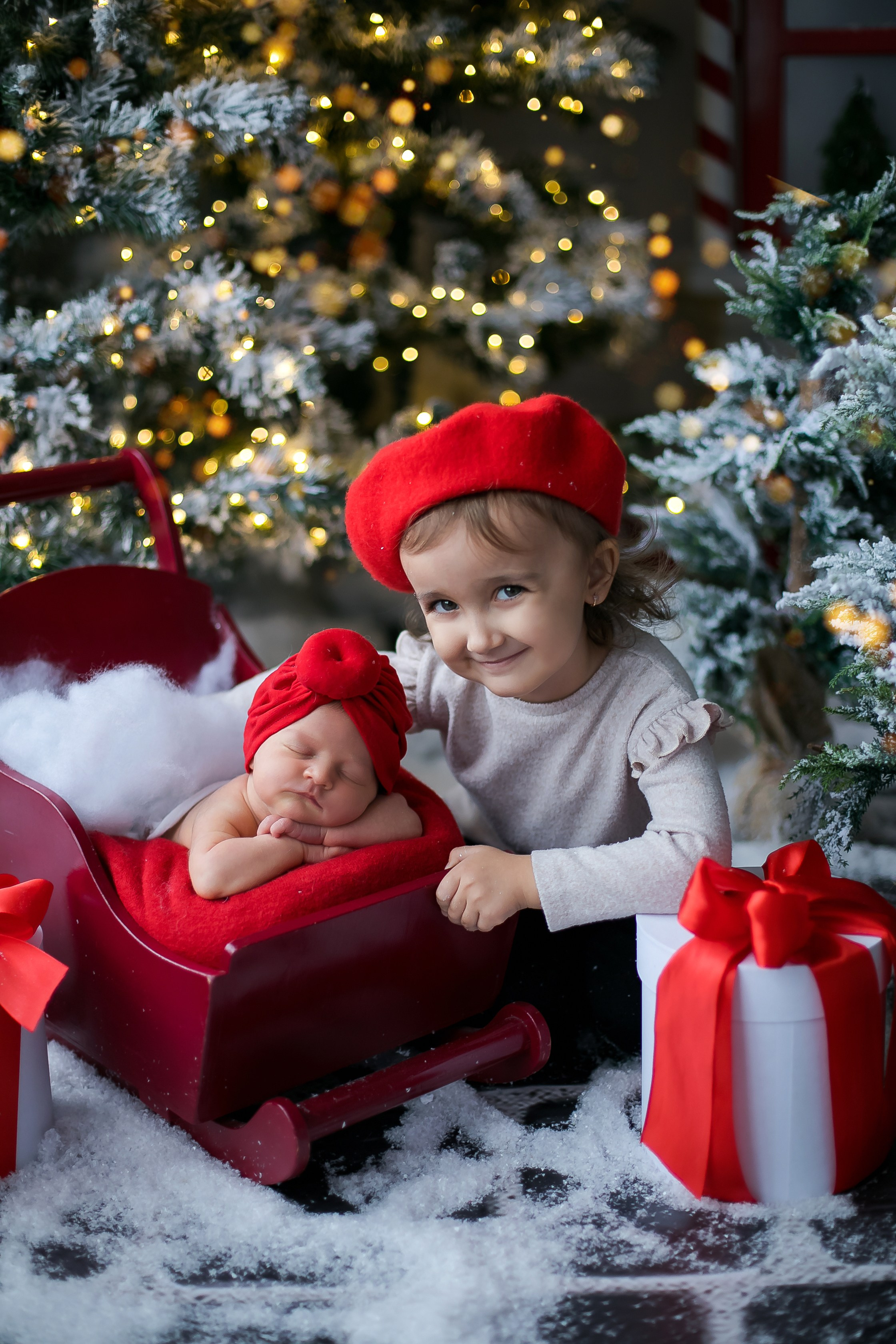 Newborn девочки. Главная