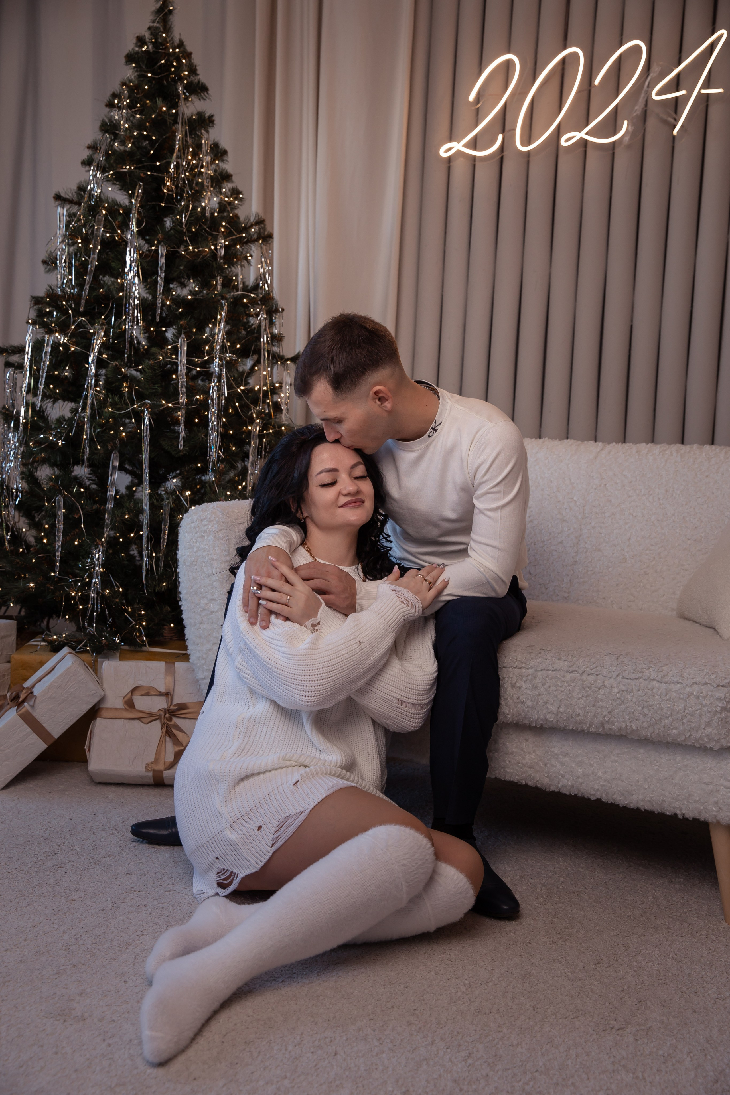 Семейная новогодняя фотосессия. Фотограф Любава Колесник. Выпускные альбомы в Крымском районе