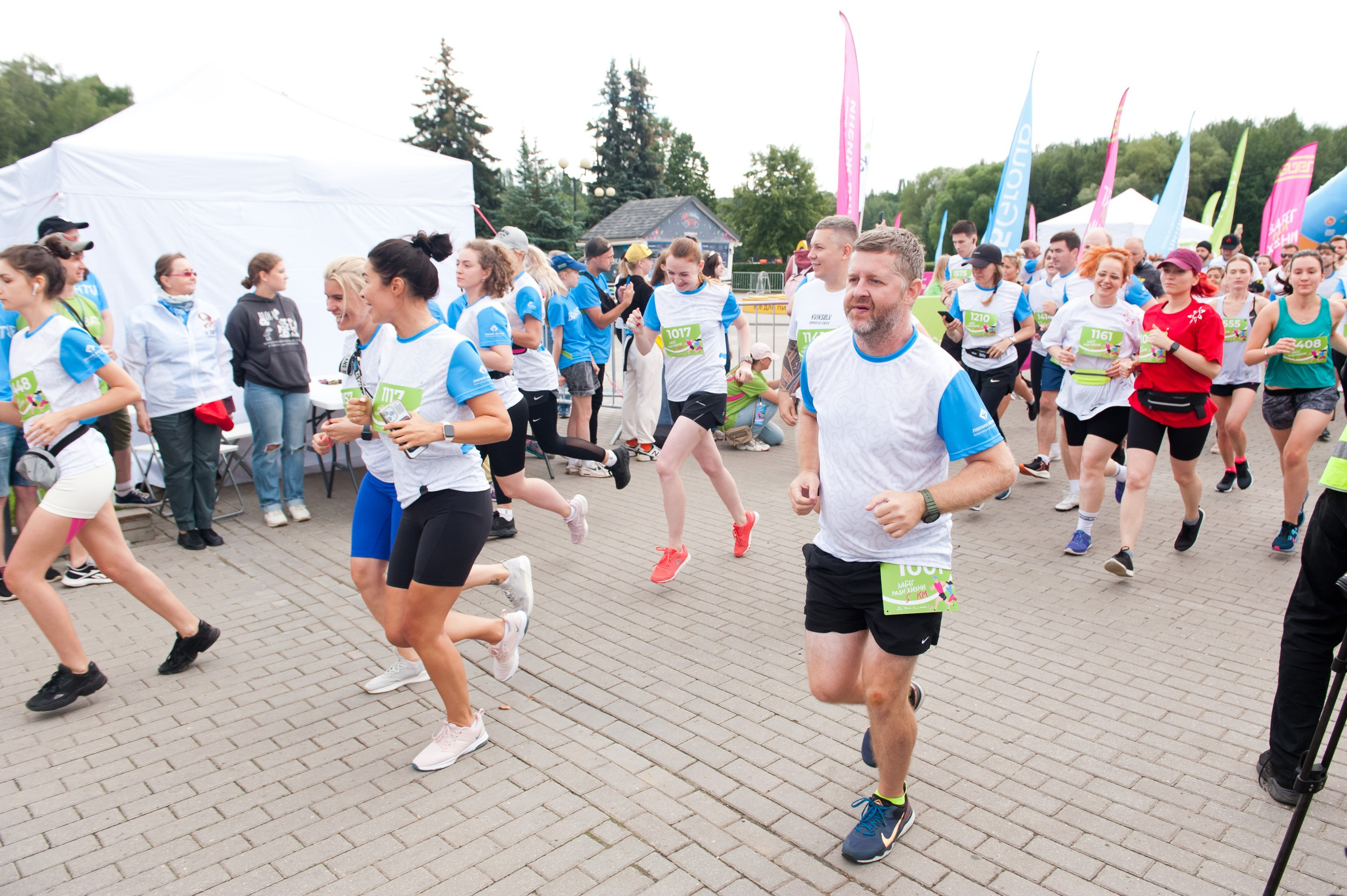 Корпоративное. Забег X5 Retail Group. Репортажный фотограф и видеограф Слава Думчев. Тимбилдинги, отчетники, корпоративы
