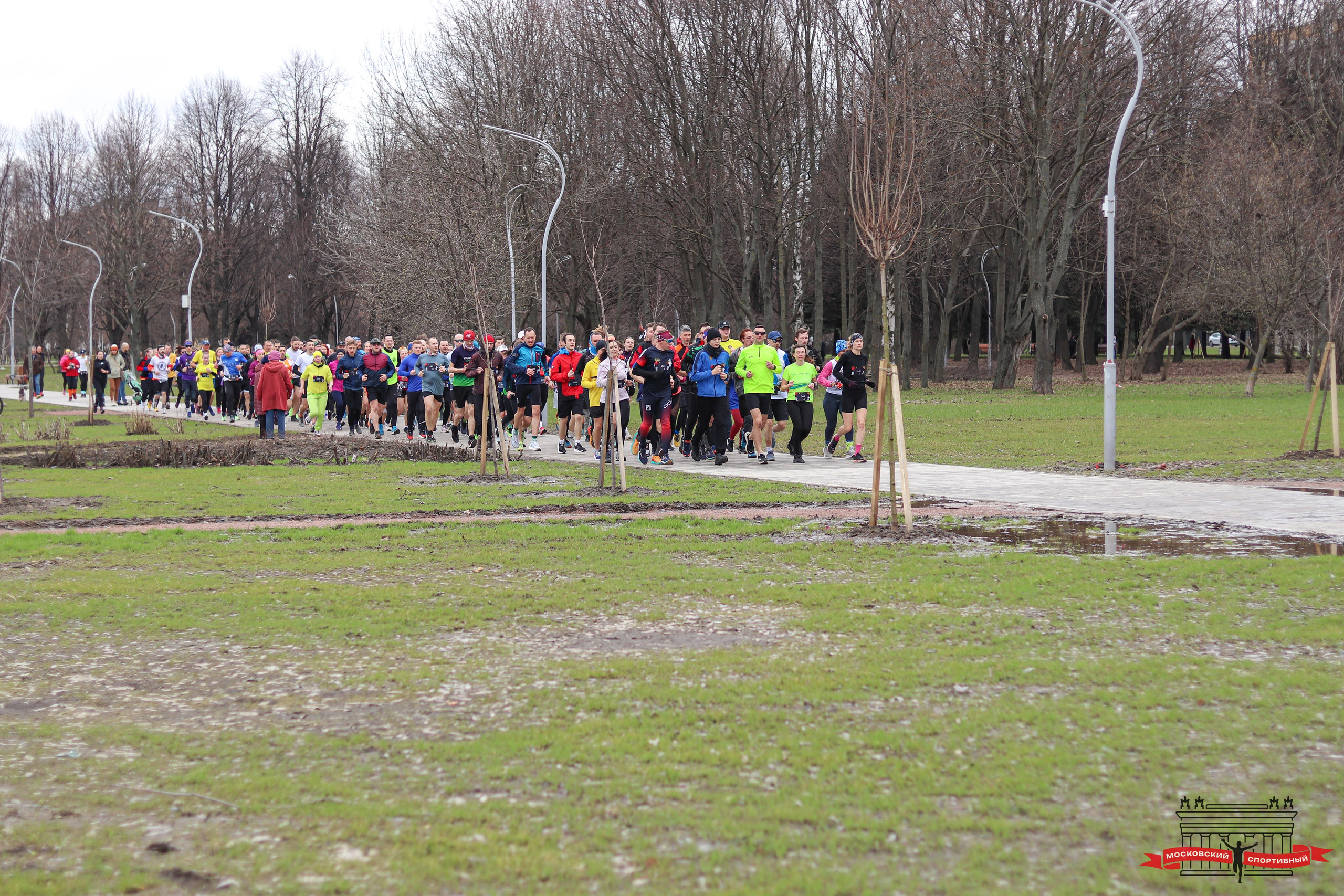 Московский Спортивный «КОСМИЧЕСКИЙ RUNOFF». Ивентный фотограф в Санкт-Петербурге Олег Комков