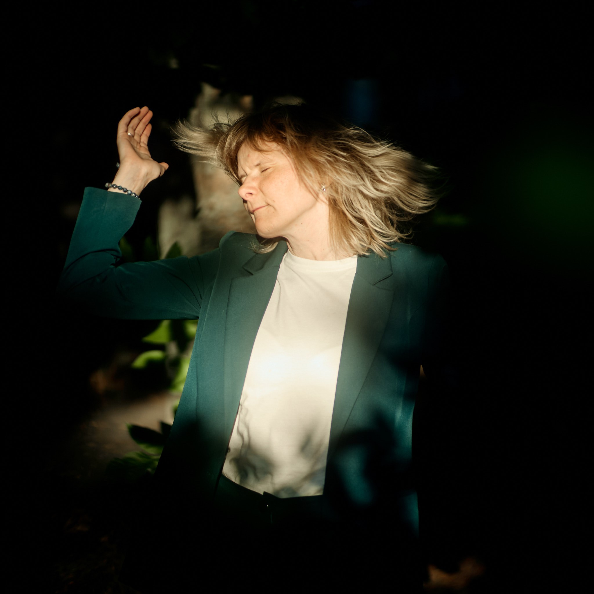 Вечерняя фотосессия при заходящем солнце. Свадебный и семейный фотограф в г. Волхов Алексей Кочерыжкин