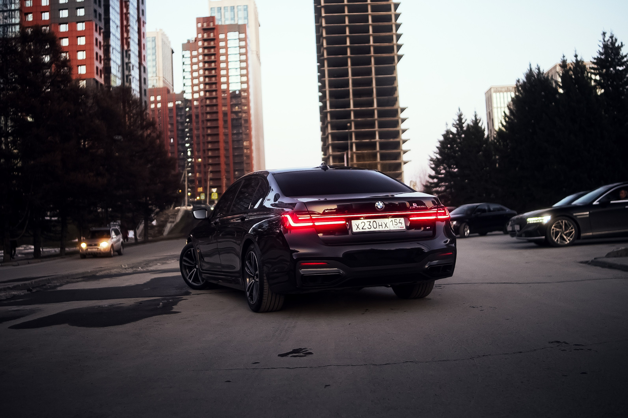 BMW 760Li. Фотограф в Новосибирске Владислав Унтерберг