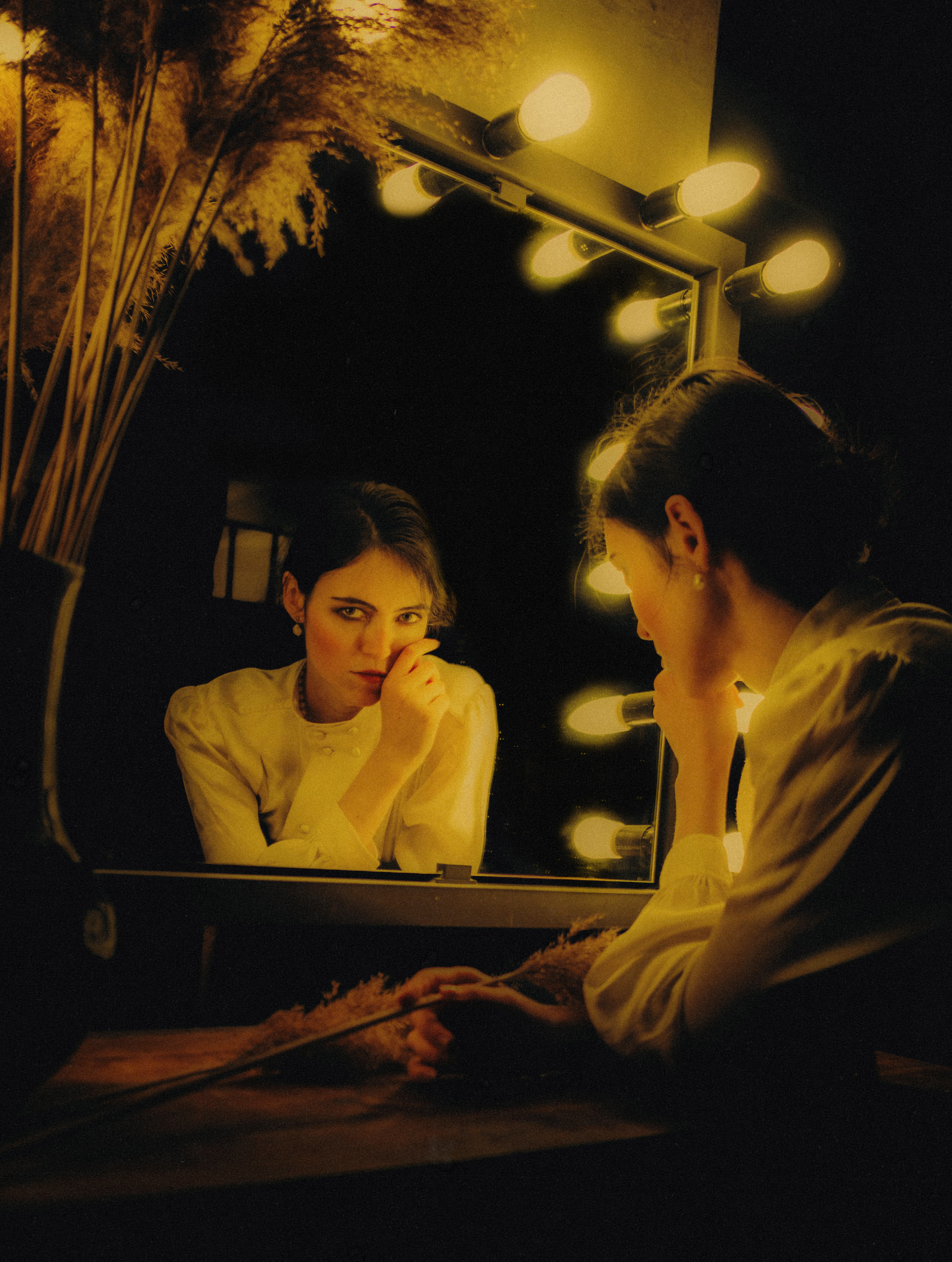 Secrets of the mirror. Фотограф и Стилист в Санкт-Петербурге Алеся Хомиченок и Игорь Гарин