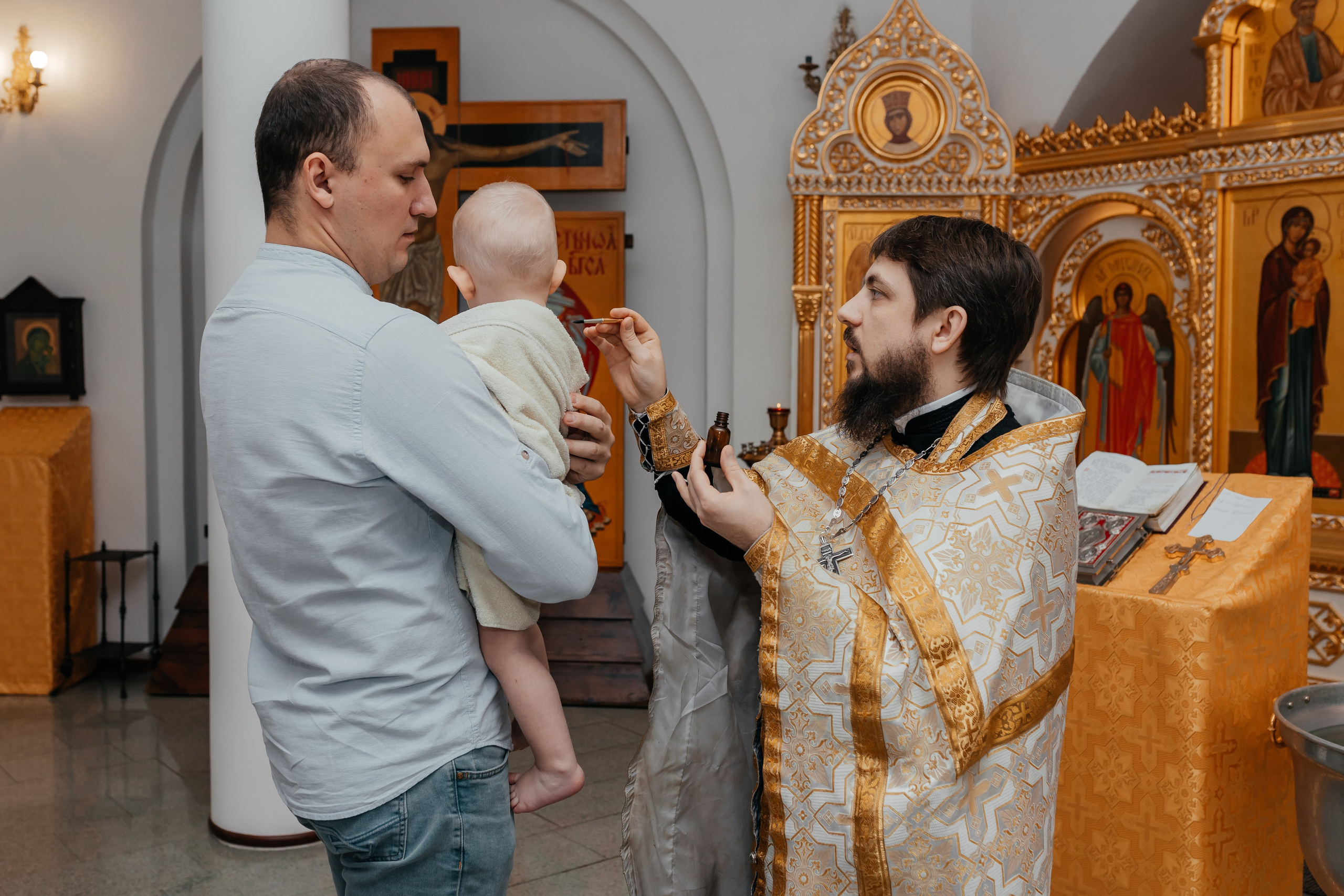 Крещение Георгий. Семейный и домашний фотограф в Москве и МО Королева Валерия
