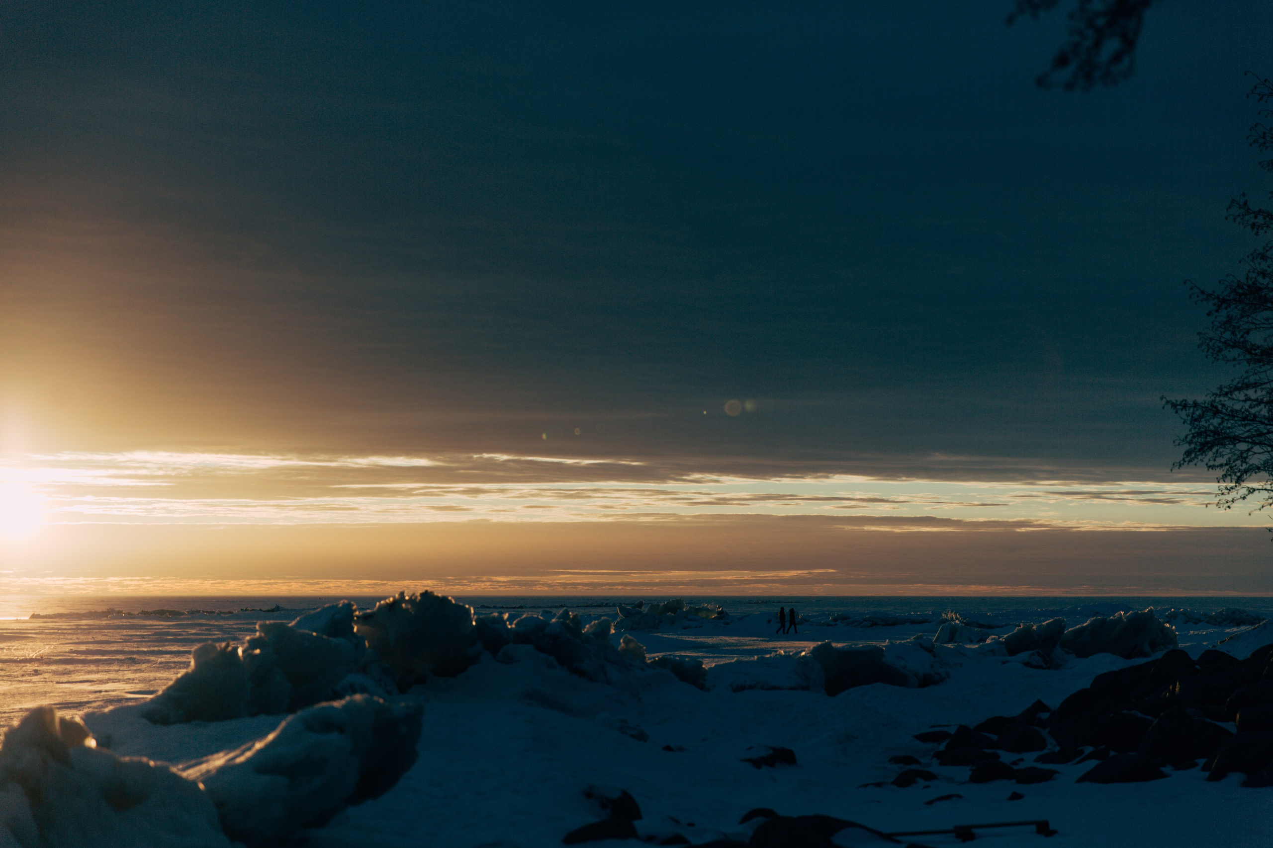 Идеи для фотосессии в СПб: Финский залив на закате (портреты)