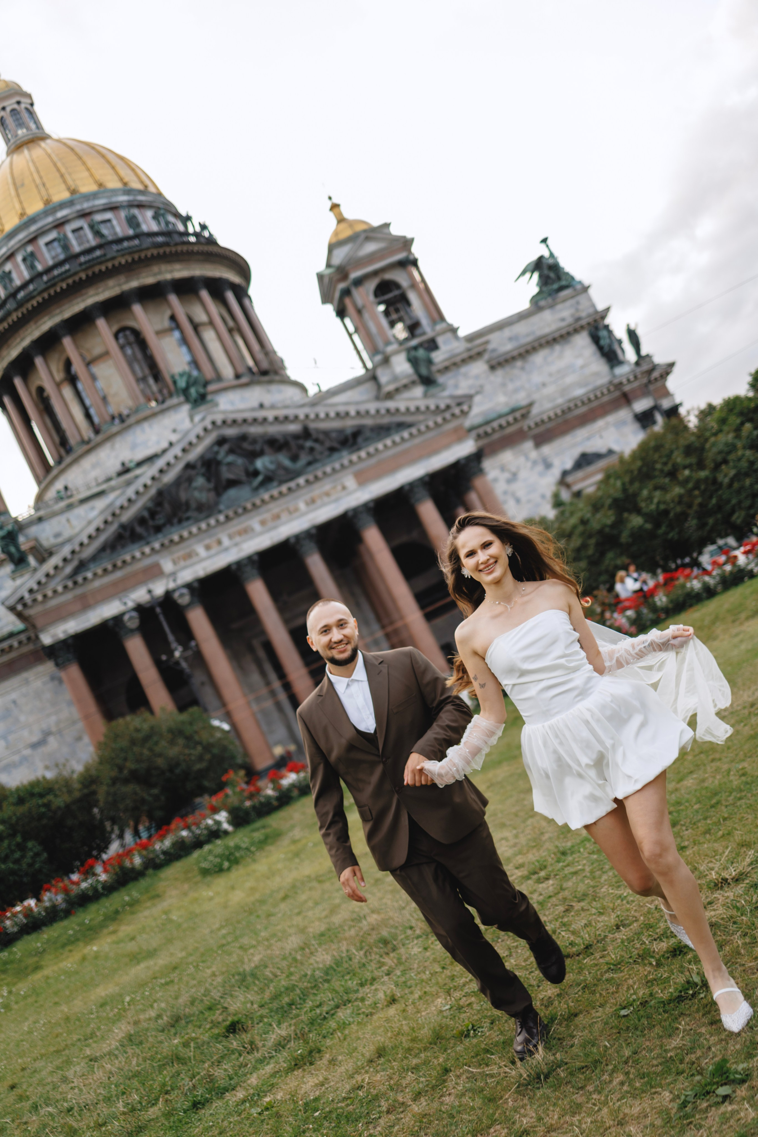 Руслан и Виолетта — Исаакий, Зимняя канавка. Боженова Елена фотограф Санкт-Петербург